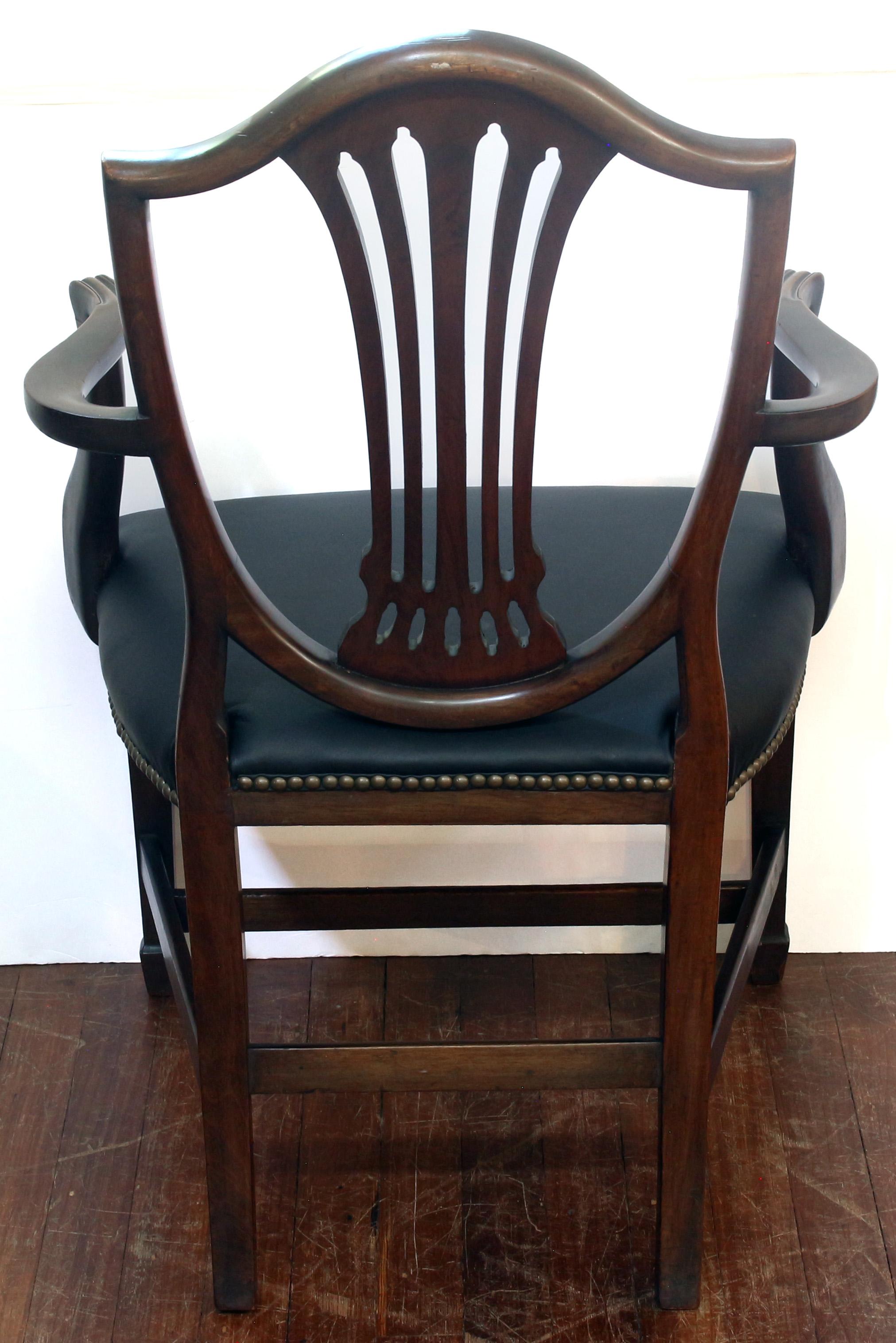 Late 19th Century Set of 8 English Dining Chairs 3