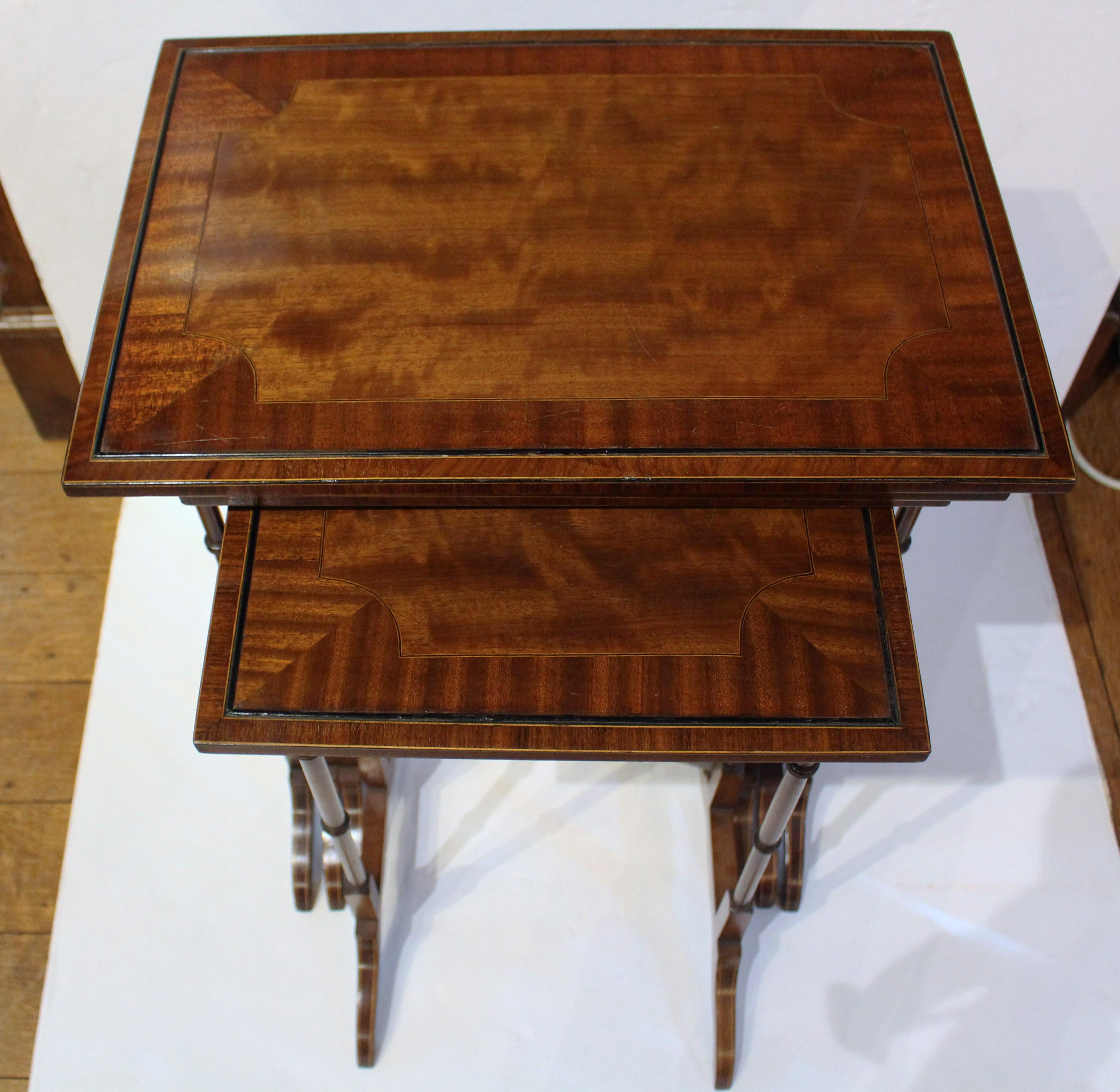 Late 19th Century Set of English Nesting Tables In Good Condition For Sale In Chapel Hill, NC