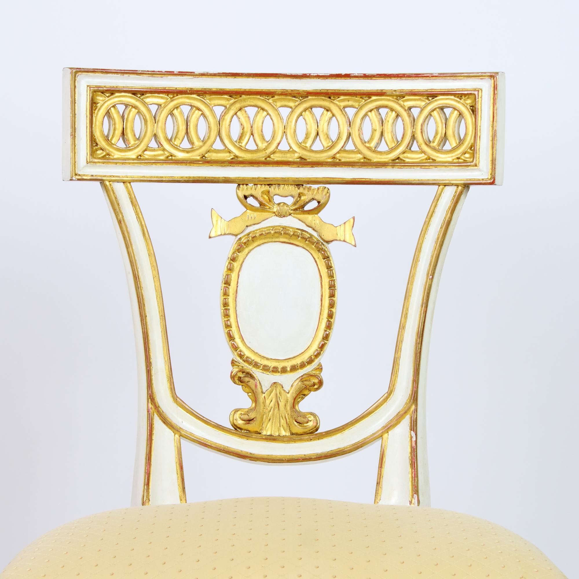 Ensemble de six chaises de salle à manger italiennes néoclassiques Klismos Empire de la fin du XIXe siècle en vente 6