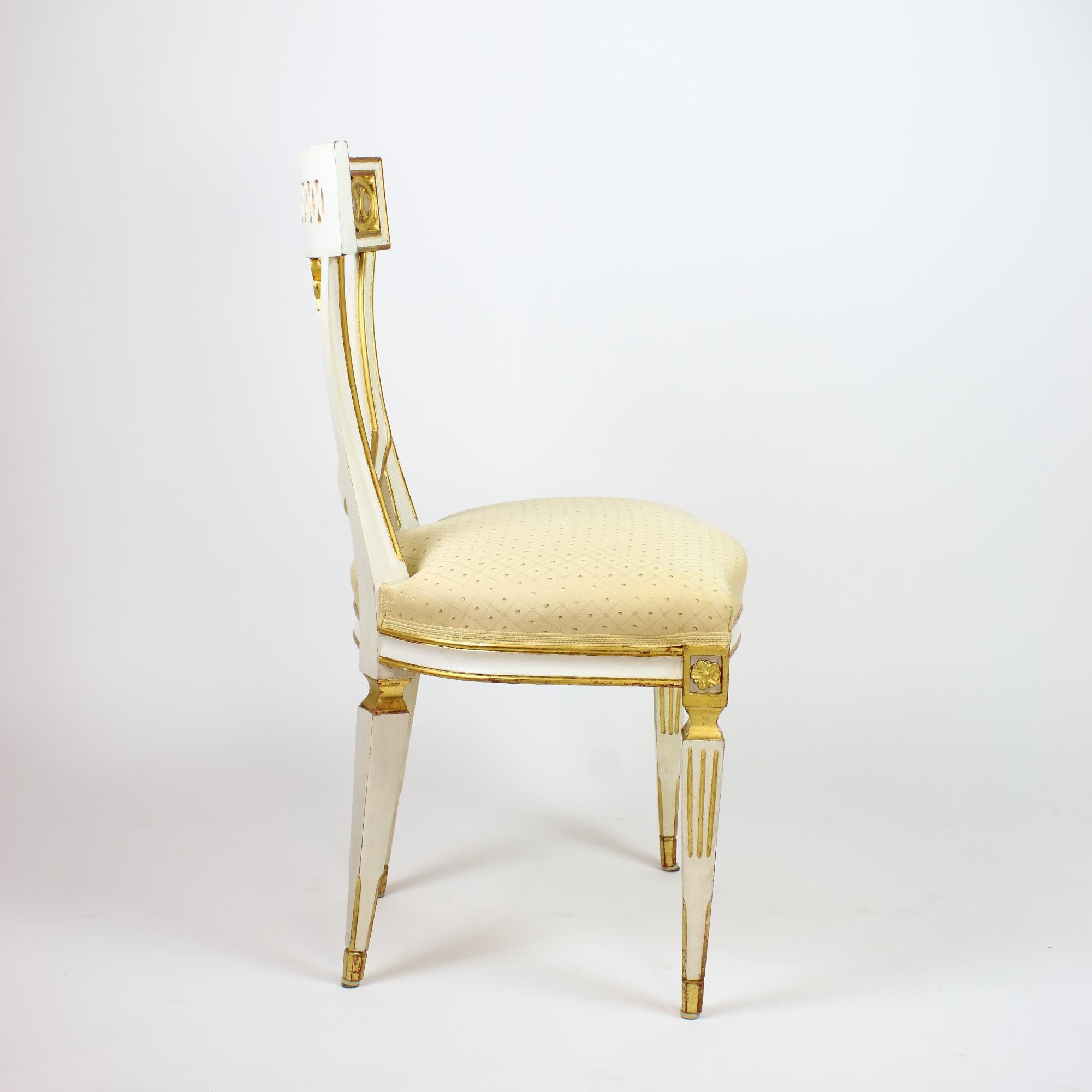Ensemble de six chaises de salle à manger italiennes néoclassiques Klismos Empire de la fin du XIXe siècle en vente 10