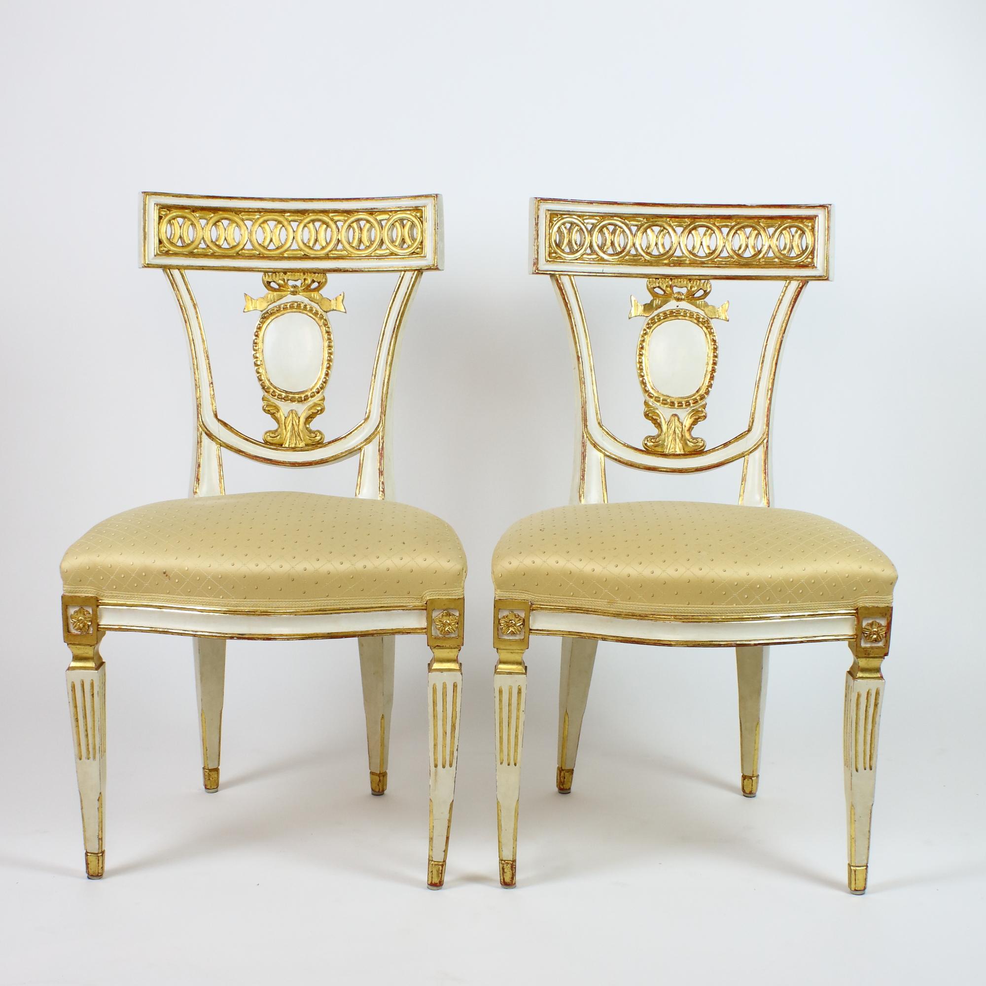 Ensemble de six chaises de salle à manger italiennes néoclassiques Klismos Empire de la fin du XIXe siècle en vente 3