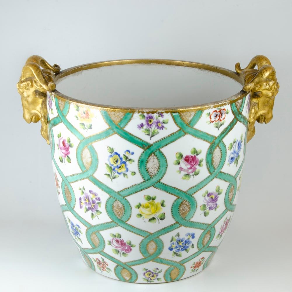 19th Century Sèvres Style Parcel-Gilt Porcelain Jardinière For Sale