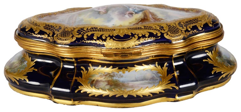 Louis XVI Late 19th Century Sevres Style Porcelain Box For Sale
