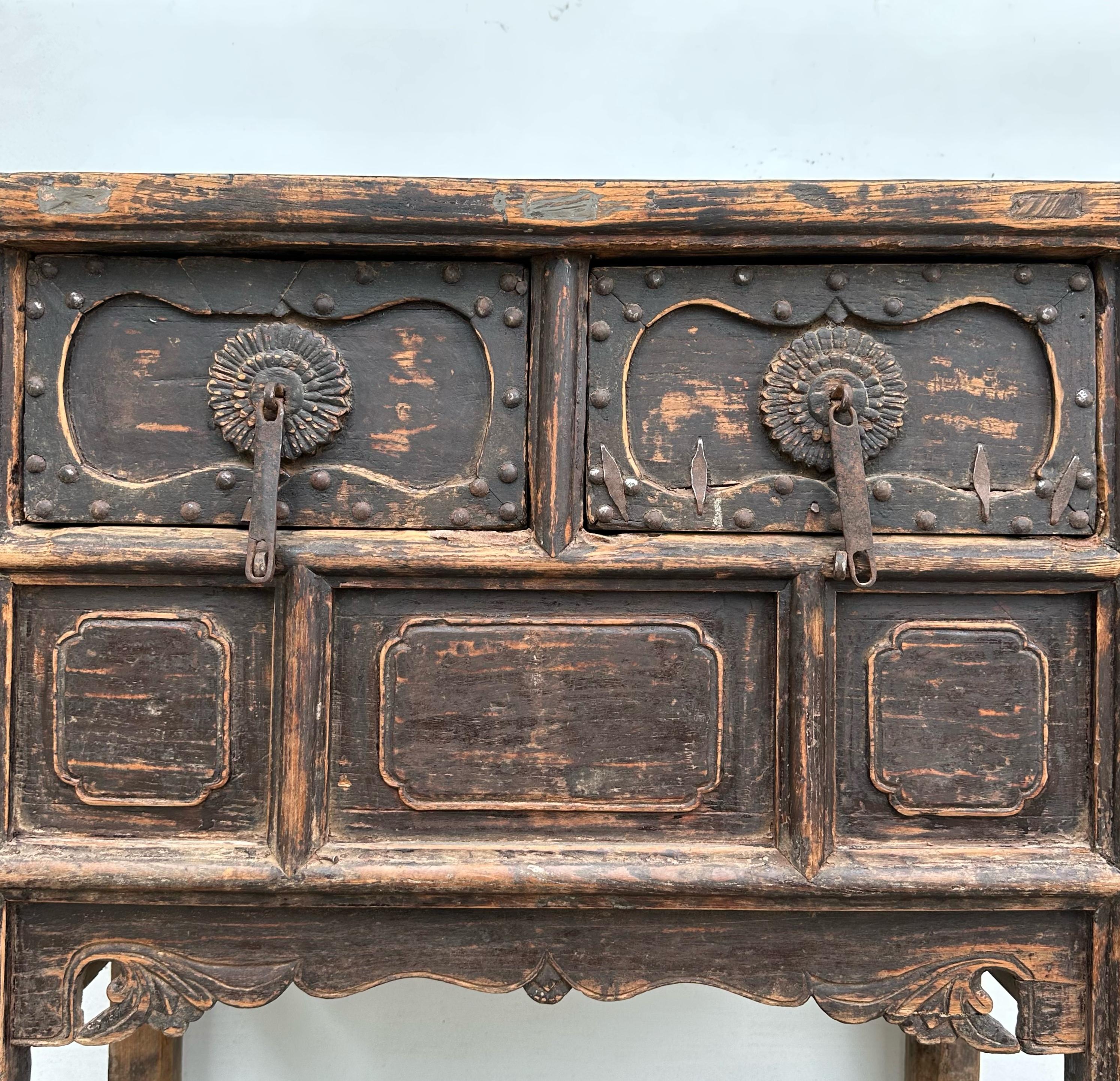 Iron Late 19th Century Shanxi Coffer Table For Sale