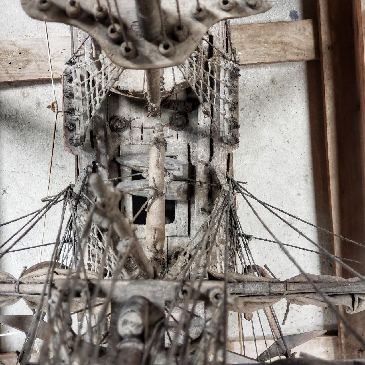 Wood Late 19th Century Ship's Model in Crate / Object d'art For Sale
