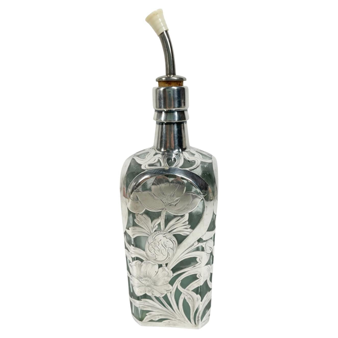 Gordon's Dry Gin Bottle aus Silber mit Silberüberzug aus dem späten 19. Jahrhundert – Sterling-Blumen im Angebot