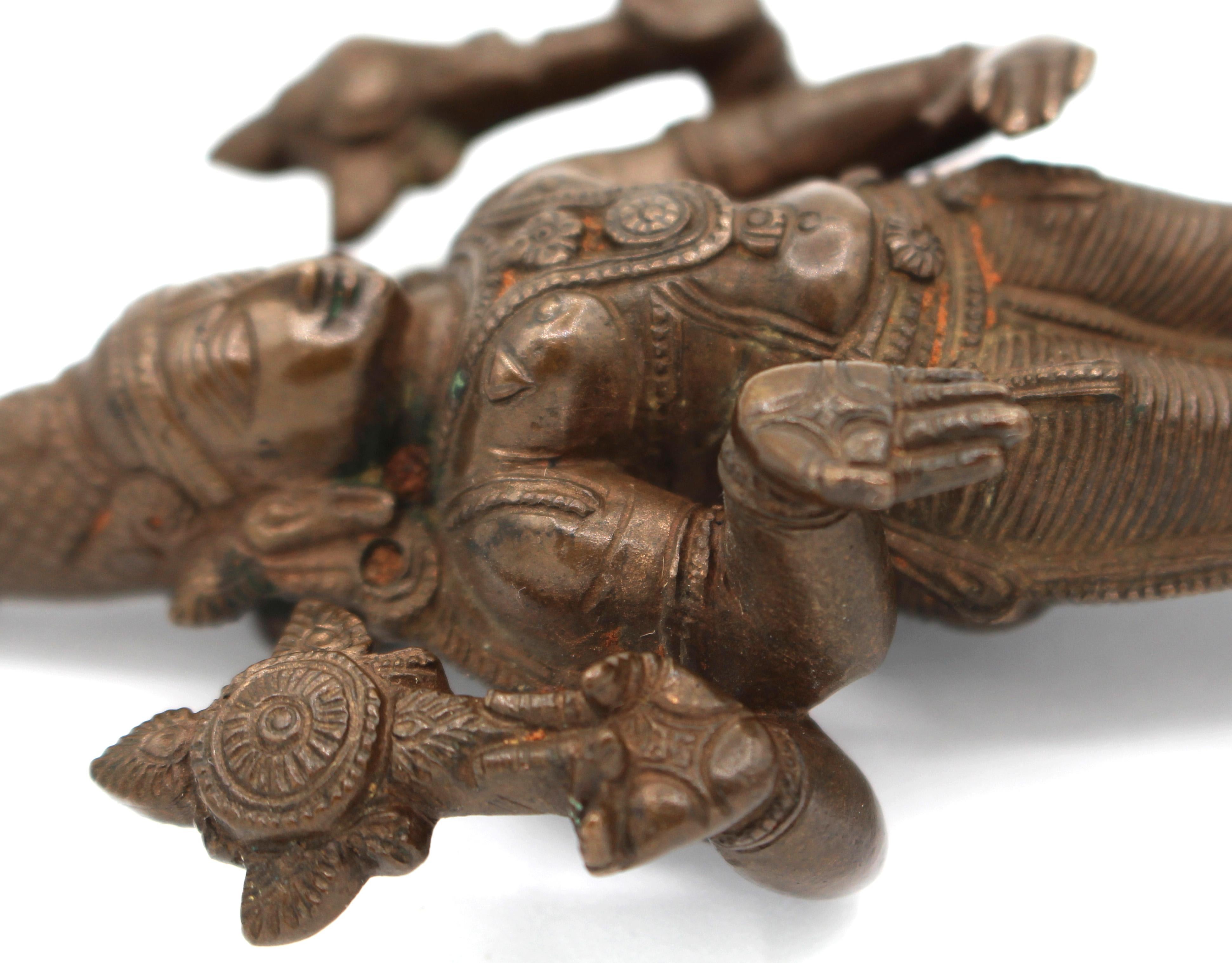 Late 19th Century Small Bronze Vishnu Statue For Sale 1