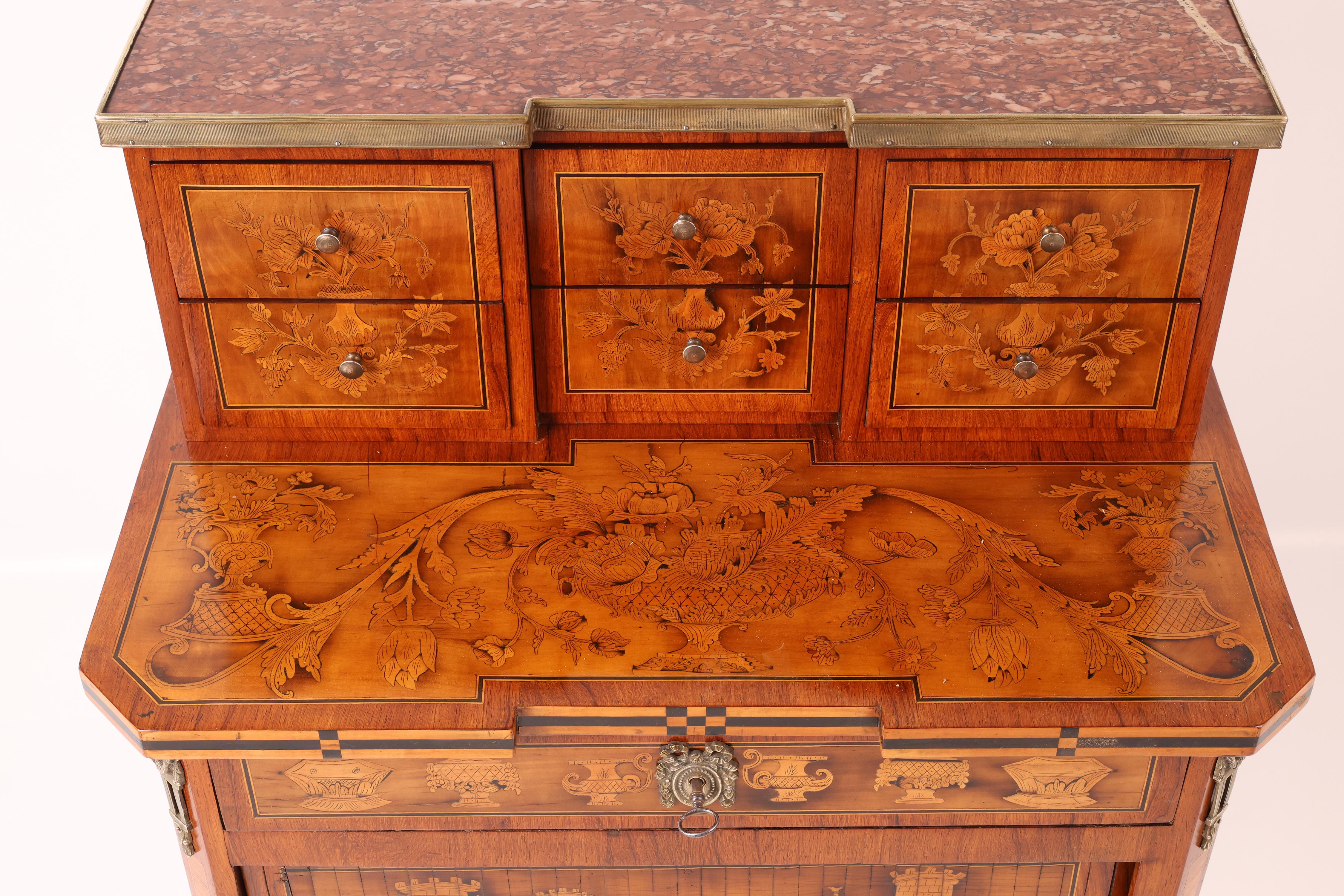 Late 19th Century Small Ladies’ Writing Desk For Sale 2
