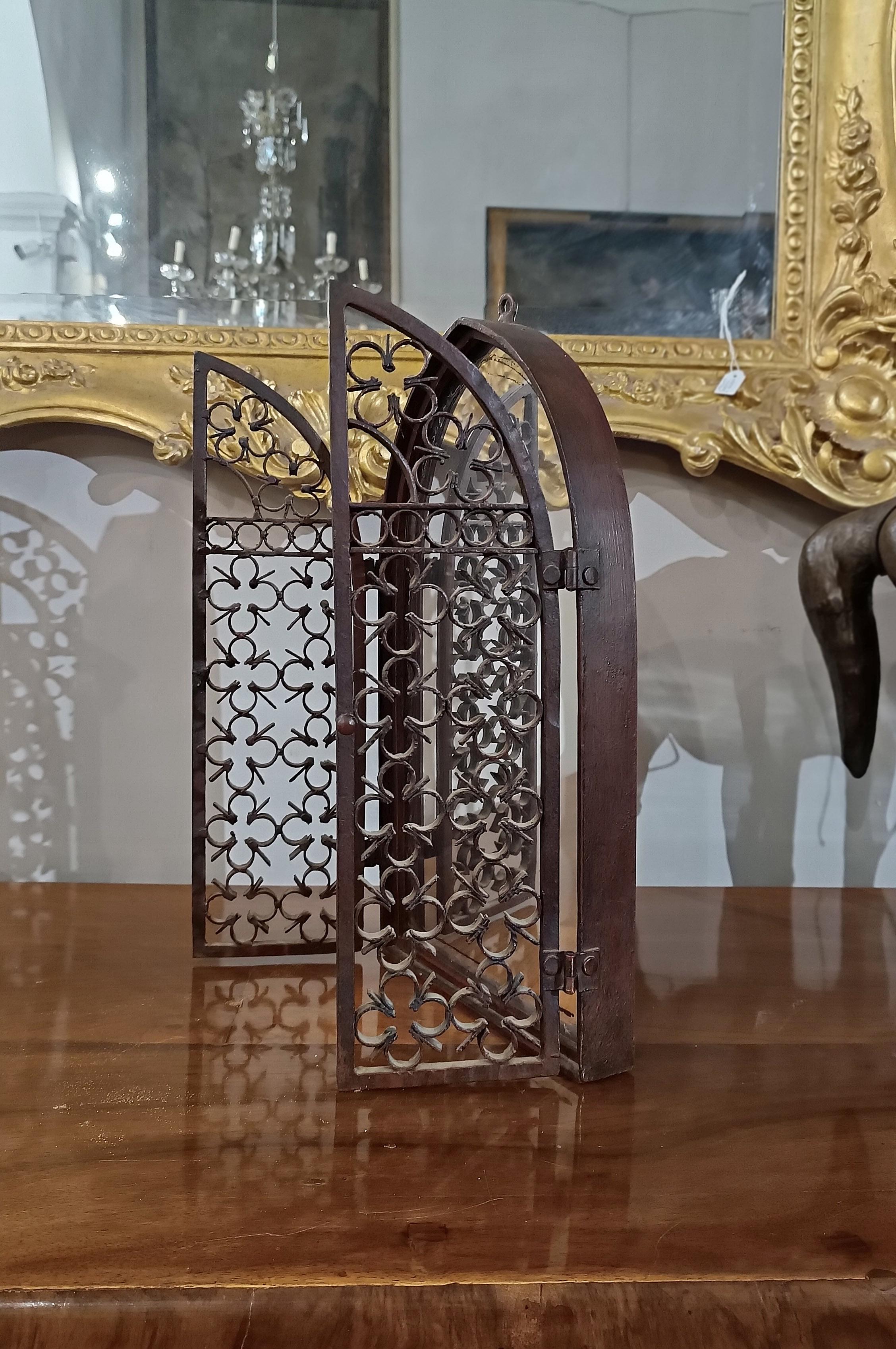 Forgiato LATE 19th CENTURY SMALL MIRROR IN NEO GOTHIC STYLE in vendita