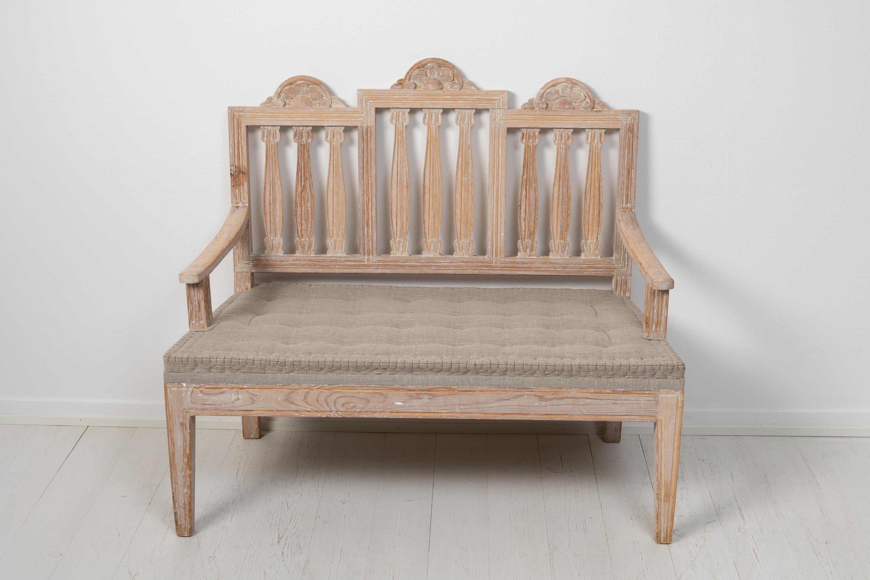 Schwedisches Sofa im Gustavianischen Stil des späten 19. Jahrhunderts im Angebot 1