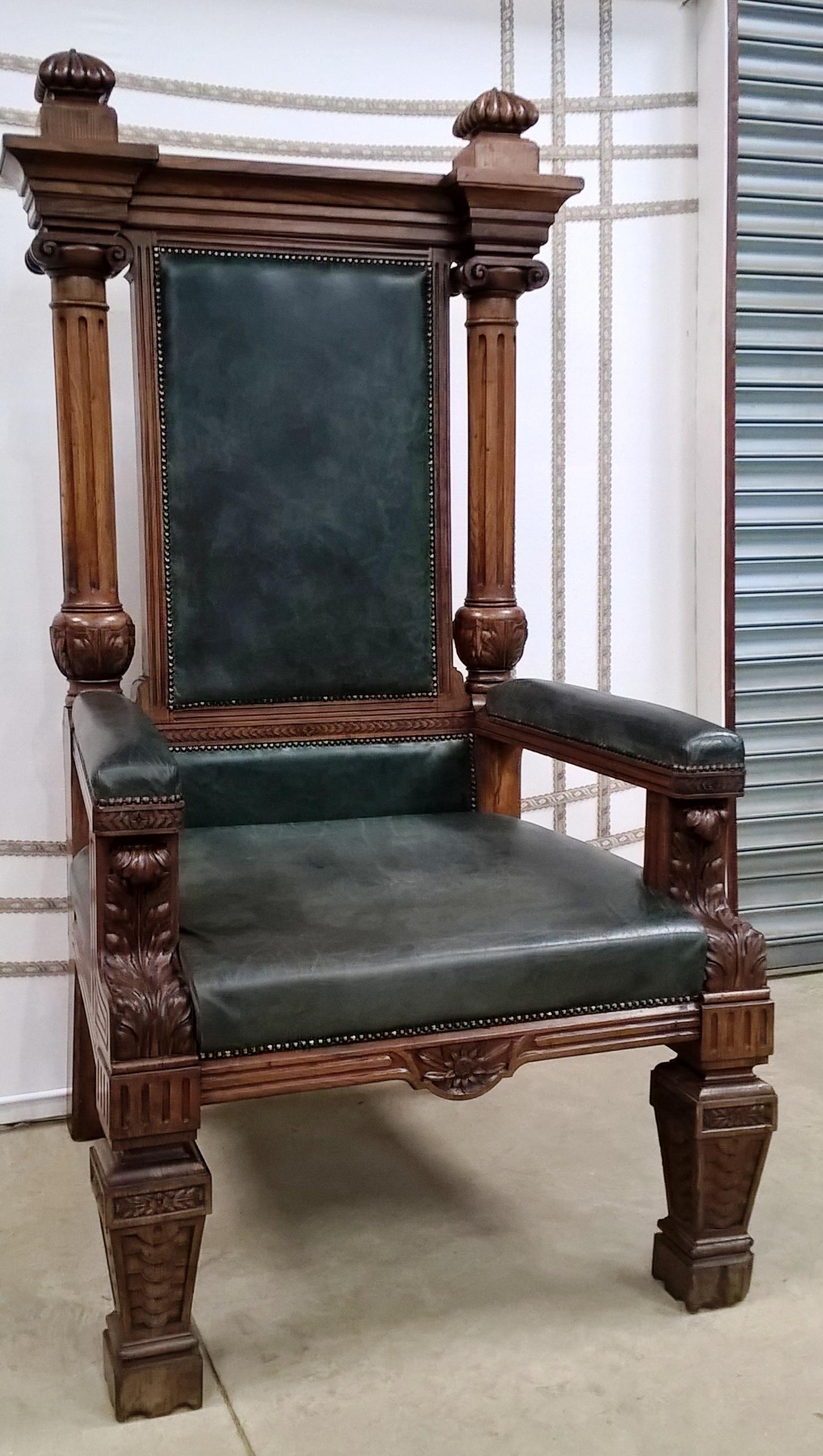 Victorian Late 19th Century Solid Oak Leather Upholstered Grand Masters Chair For Sale