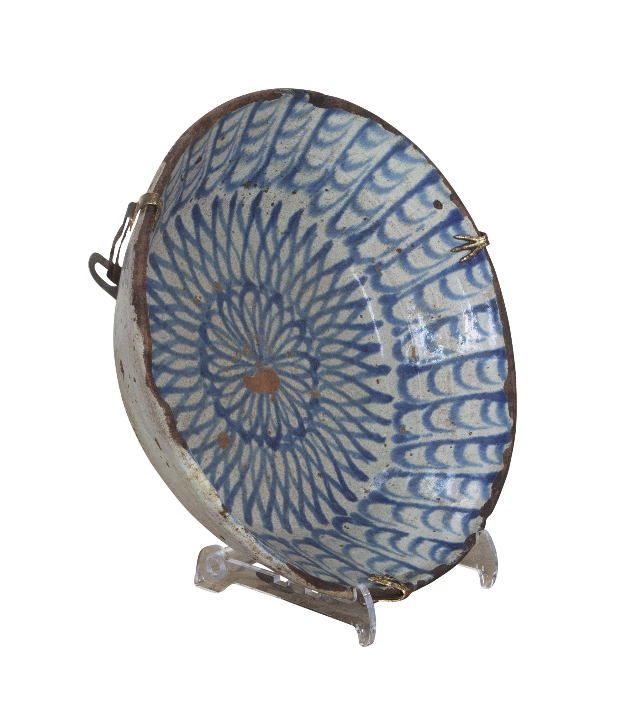 Ciotola in ceramica Fajalauza bianca e blu di Granada della fine del XIX secolo. 

Circa 1880.