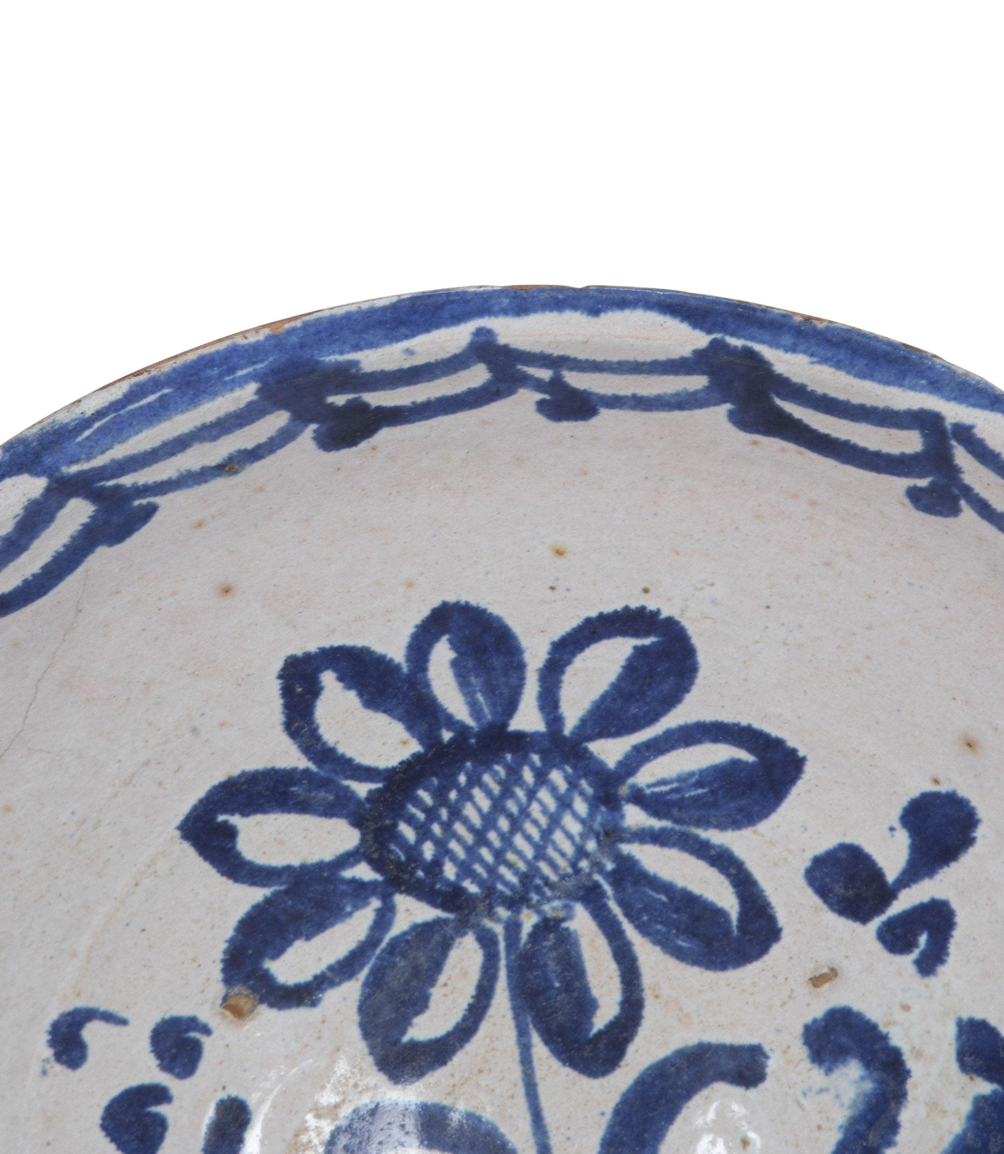 Espagnol Fin du 19e siècle, bol en poterie espagnole bleu et blanc Fajalauza en vente