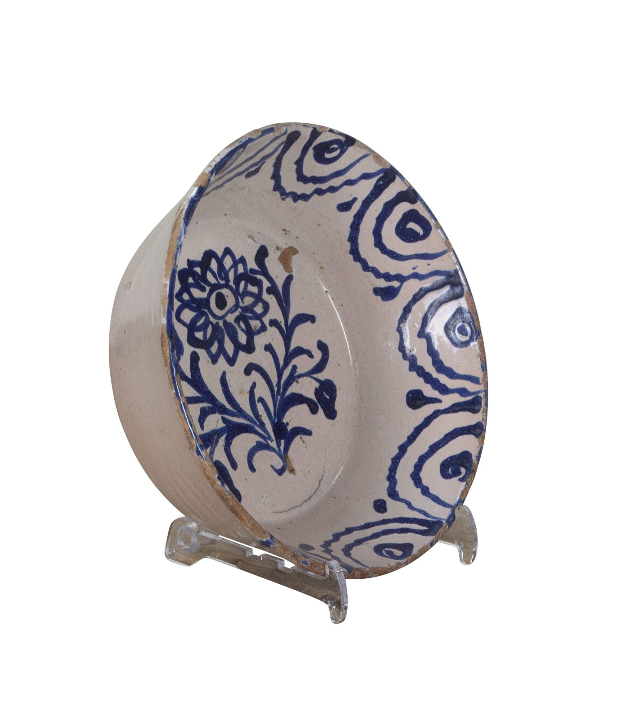 Espagnol Fin du 19e siècle, bol en poterie espagnole bleu et blanc Fajalauza en vente