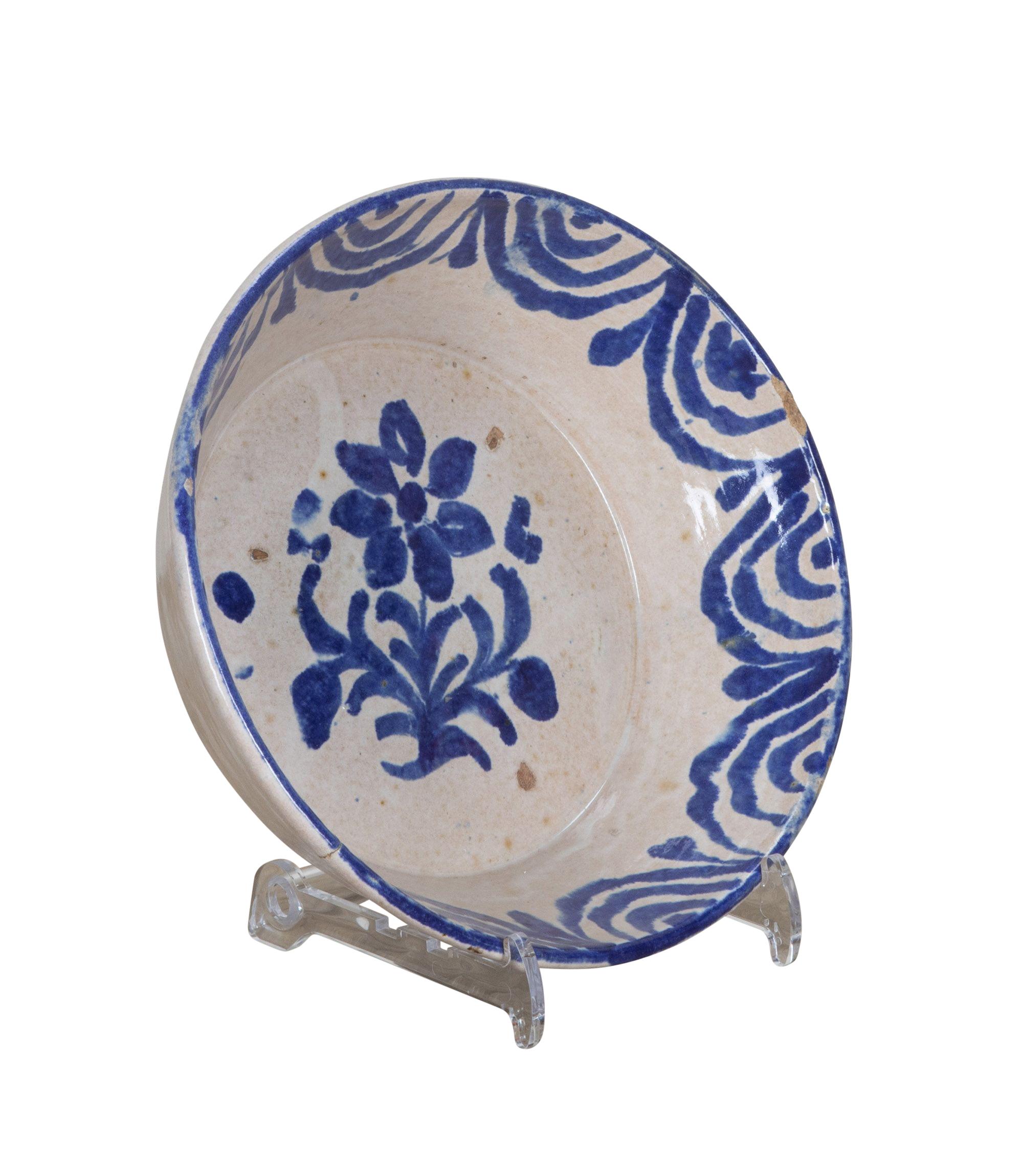 Fin du 19e siècle, bol en poterie espagnole bleu et blanc Fajalauza Bon état - En vente à Tetbury, Gloucestershire