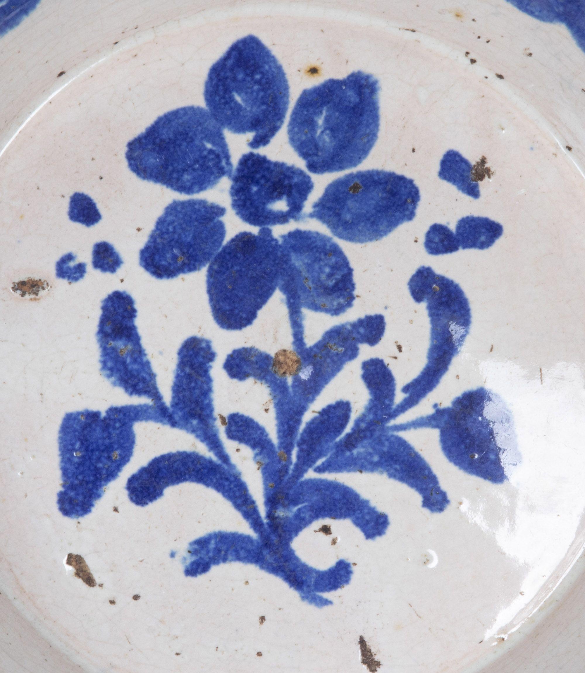 Fin du 19e siècle, bol en poterie espagnole bleu et blanc Fajalauza en vente 1