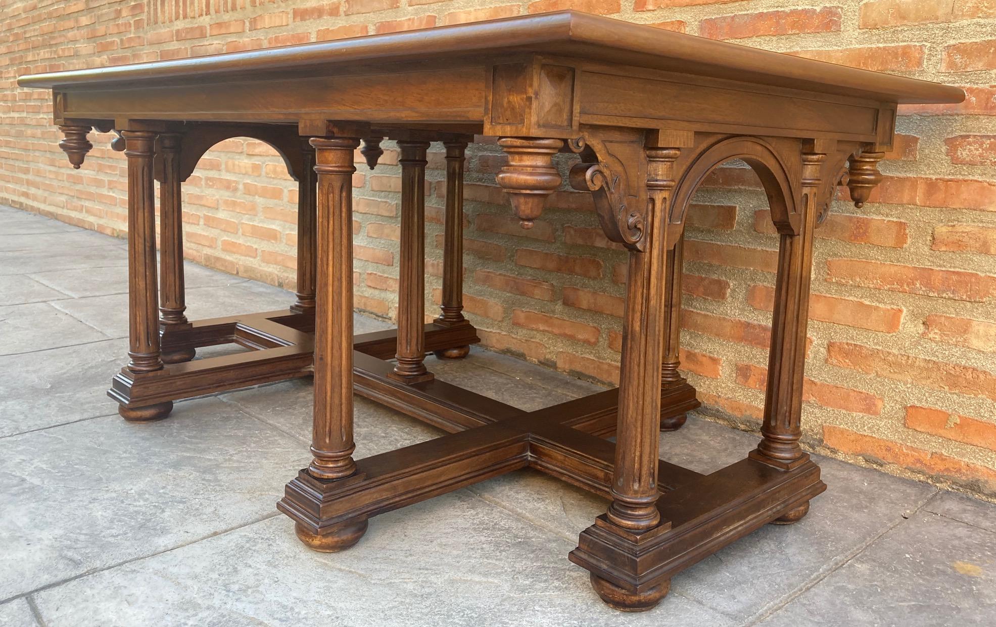 Baroque Late 19th Century Spanish Carved Coffee table with Wood Stretchers For Sale