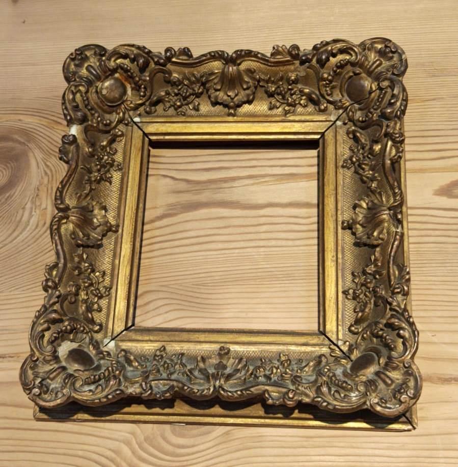 Late 19th Century Spanish Pair of Wooden Frames In Good Condition In Marbella, ES
