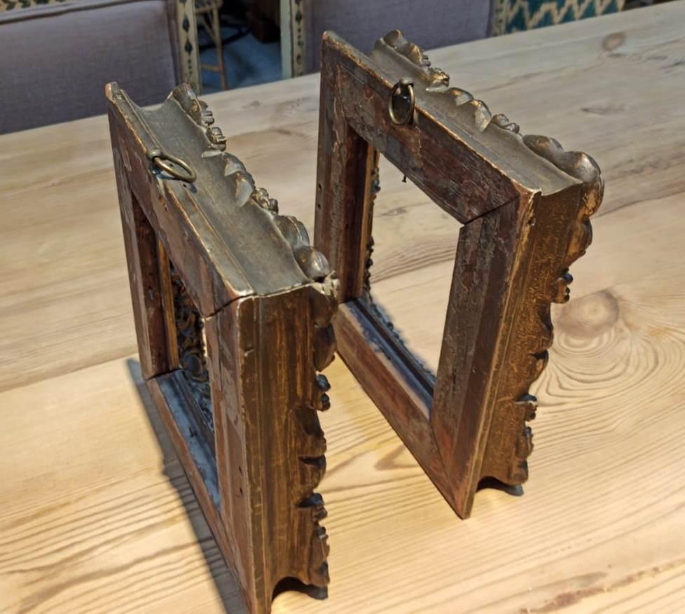 Late 19th Century Spanish Pair of Wooden Frames 2