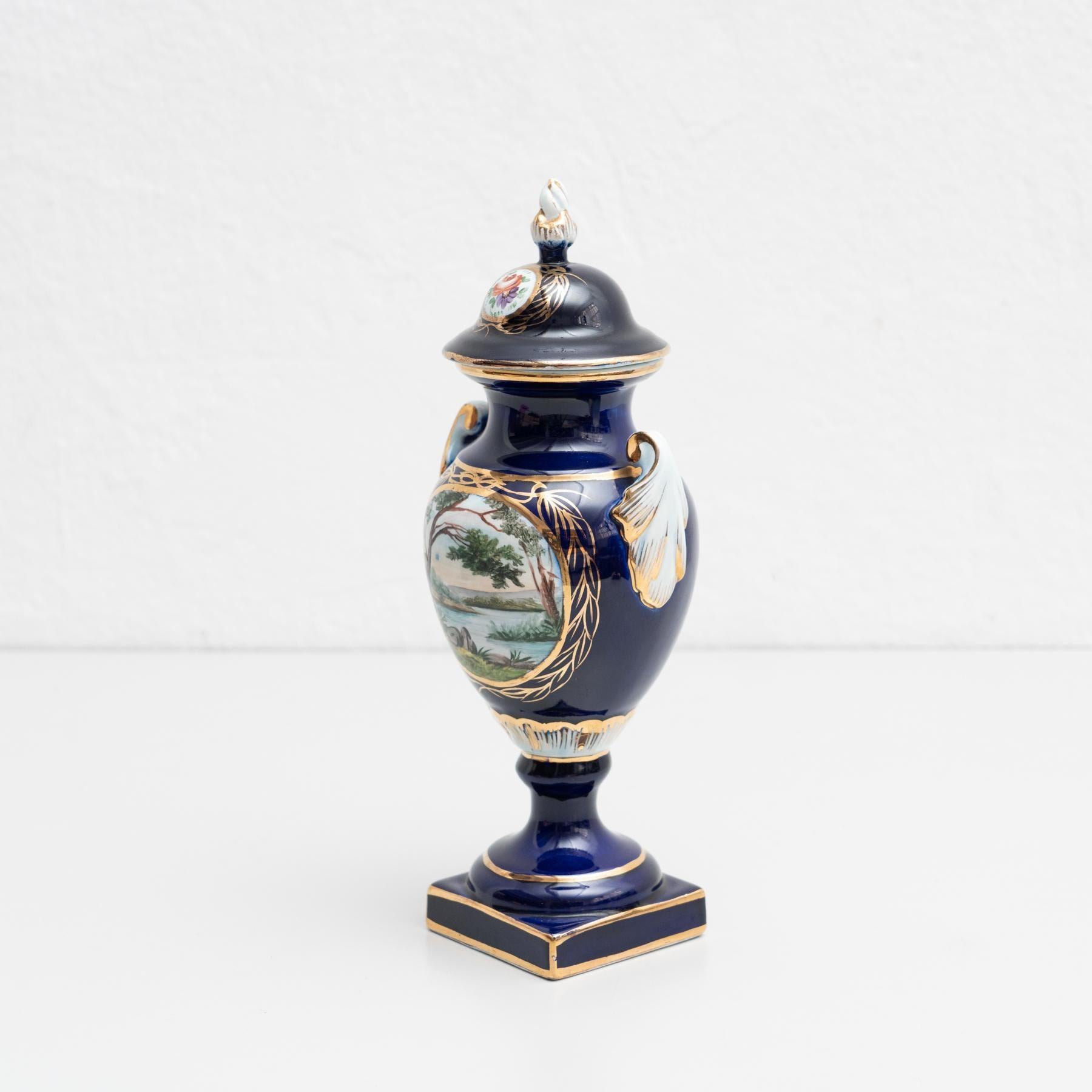 Vaso con coperchio in stile servo spagnolo della fine del XIX secolo in vendita 4