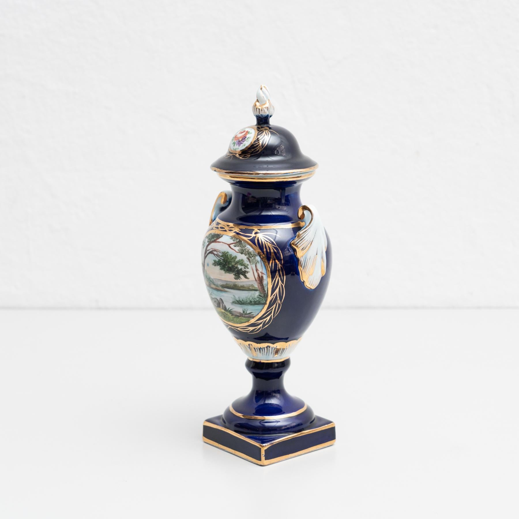 Late 19th Century Spanish Serves Style Lidded Vase For Sale 2