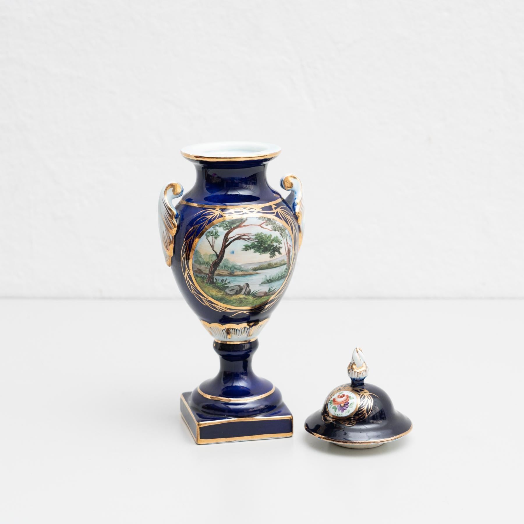 Vaso con coperchio in stile servo spagnolo della fine del XIX secolo in vendita 9