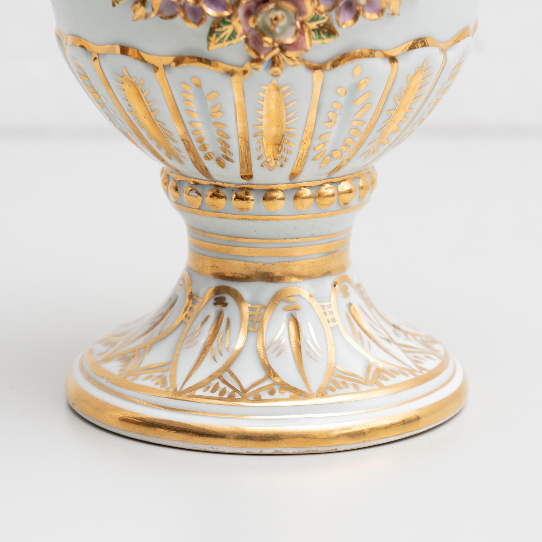 Late 19th Century Spanish Serves Style Vase 5