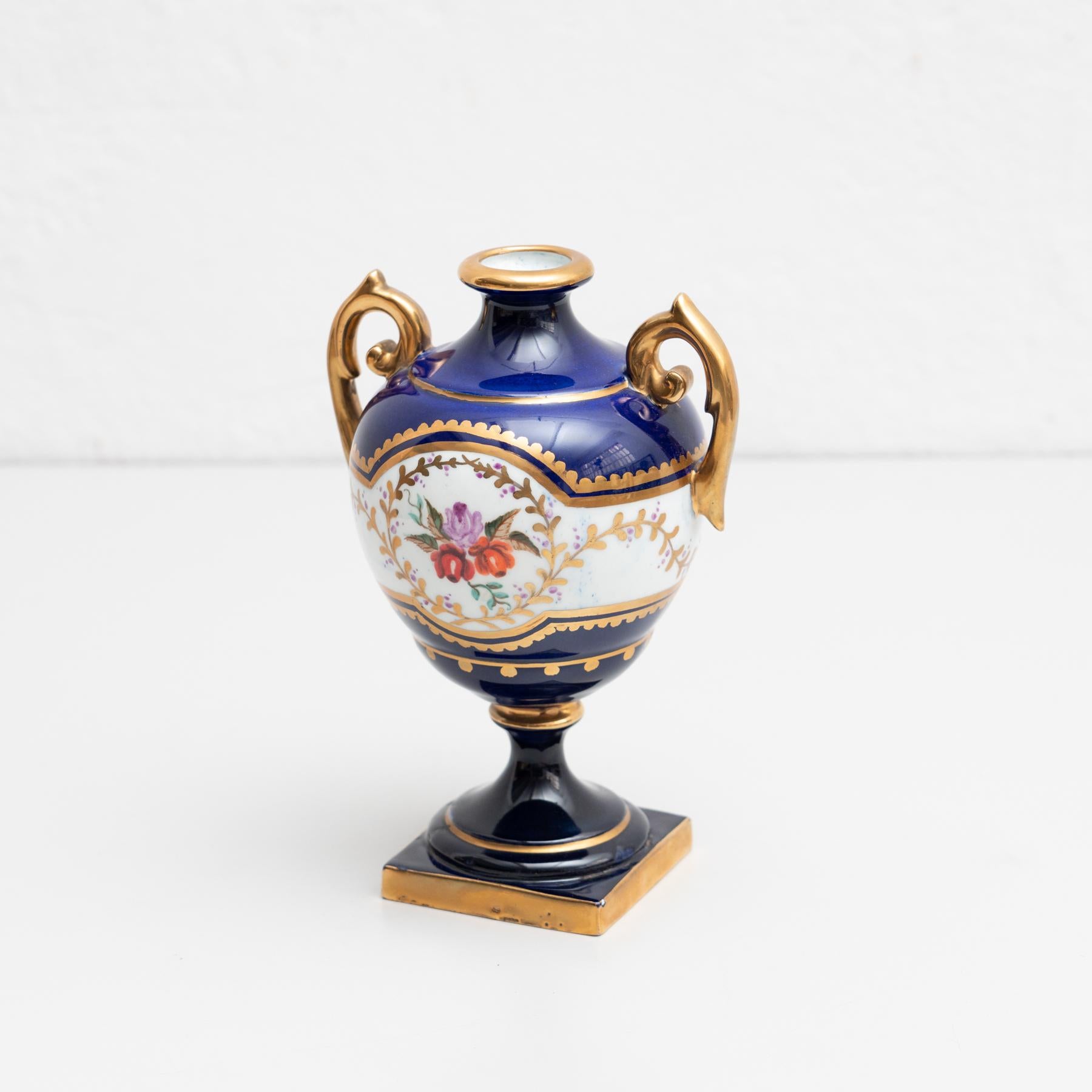 Autre Vase de style Serves espagnol de la fin du 19e siècle en vente