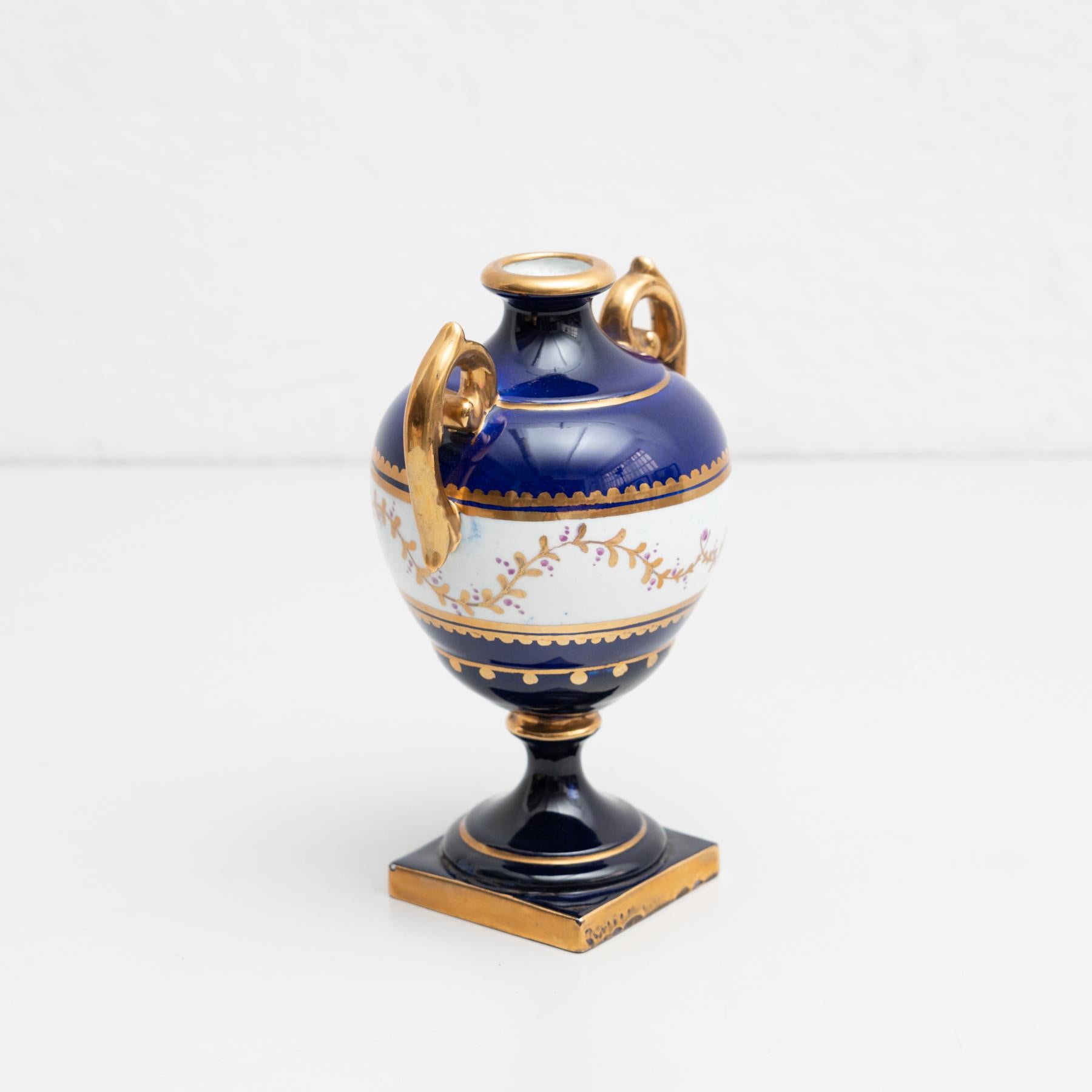 Peint à la main Vase de style Serves espagnol de la fin du 19e siècle en vente