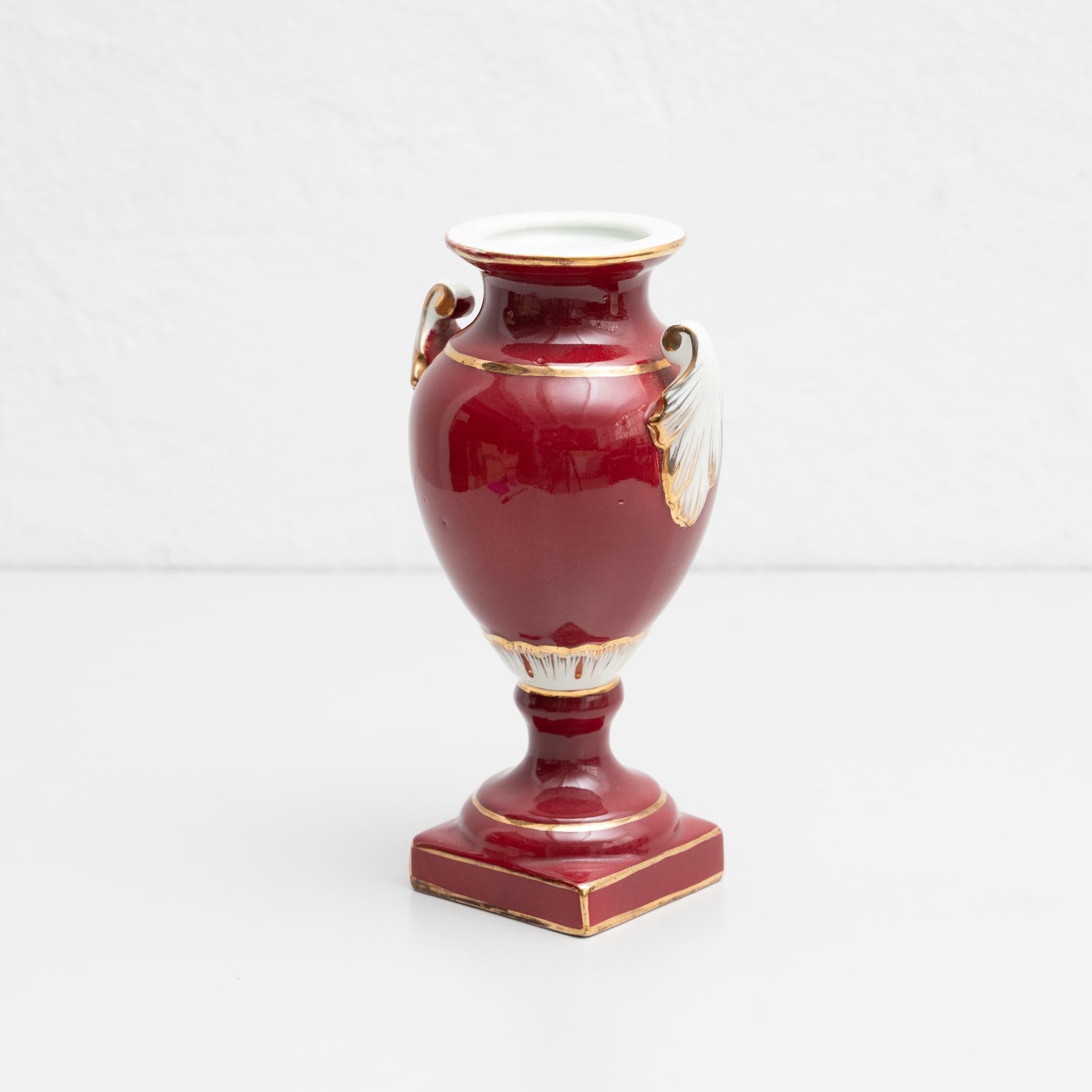 Hand-Painted Late 19th Century Spanish Serves Style Vase For Sale