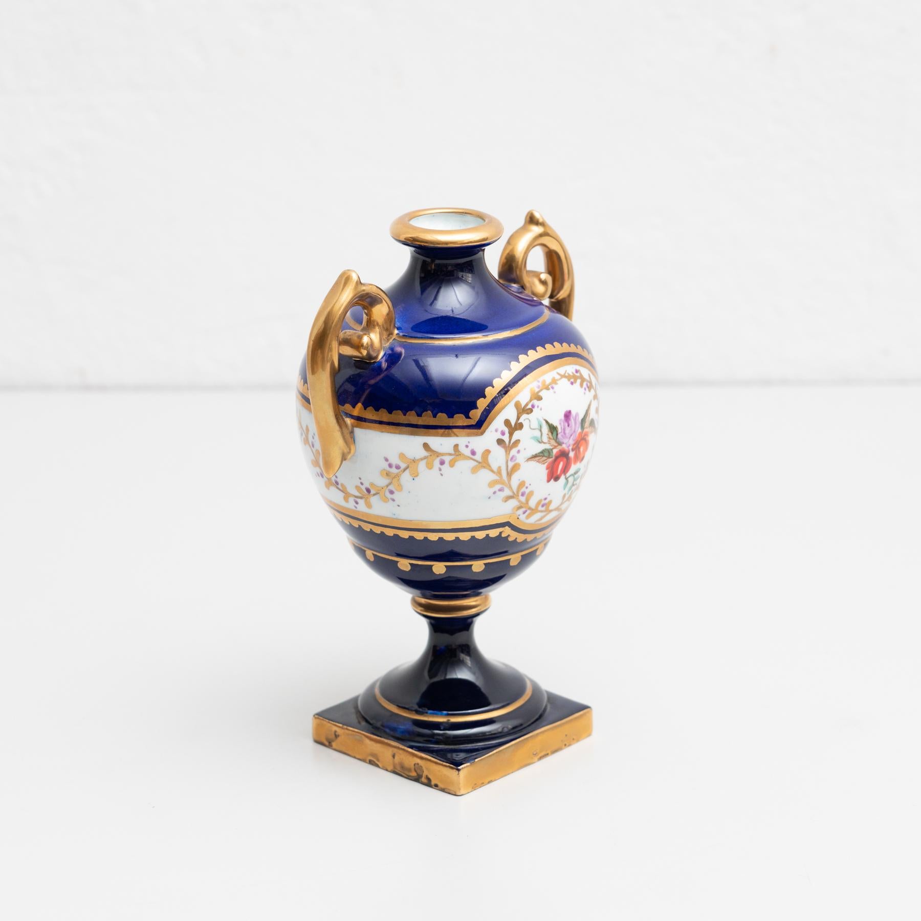 Vase de style Serves espagnol de la fin du 19e siècle en vente 1