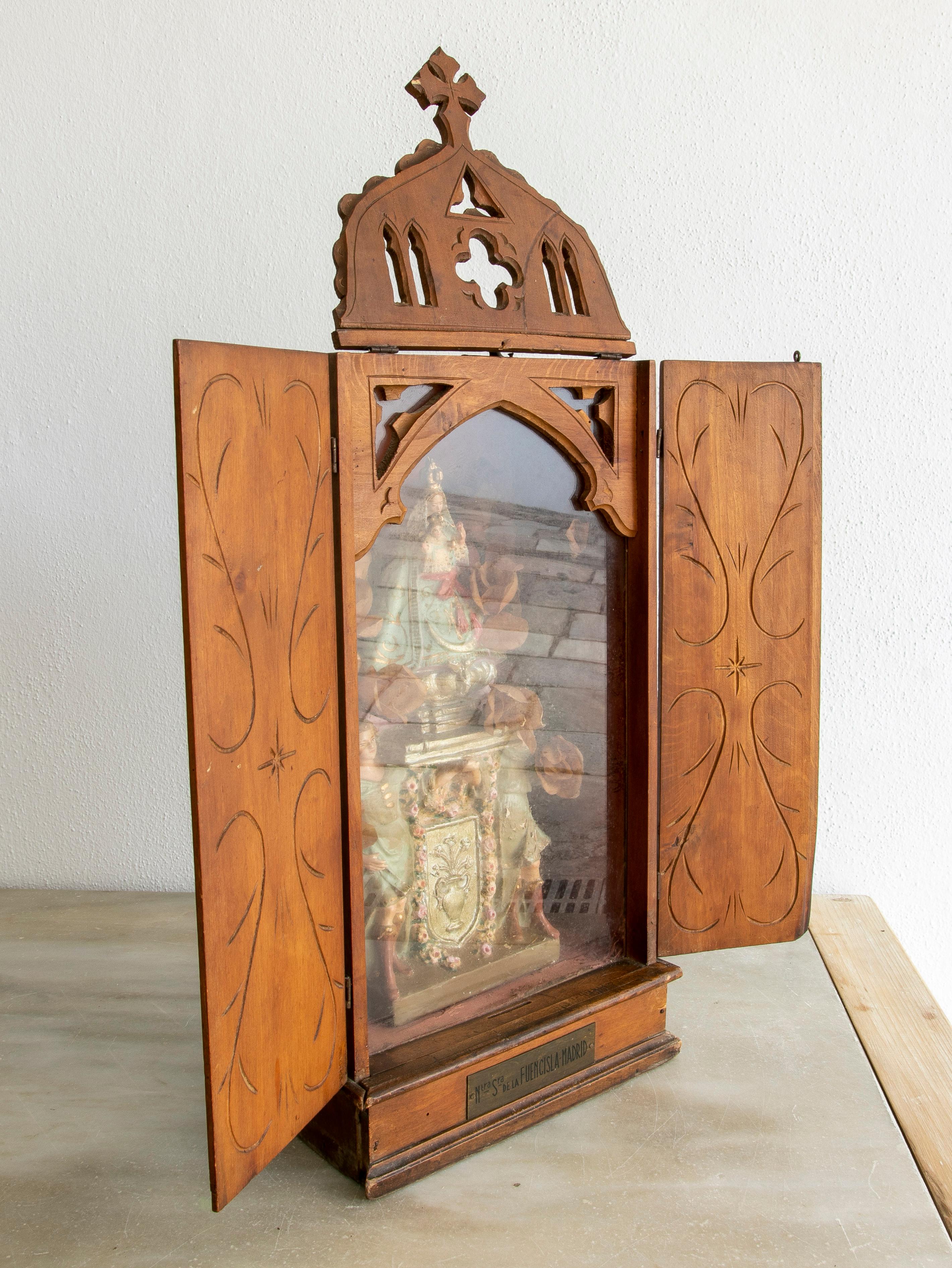 Late 19th century Spanish terracotta figure sculpture of Virgin Fuencisla of Segovia, in its own custom wooden box so that the image could be easily transported and shared among neighbours of the same parish.