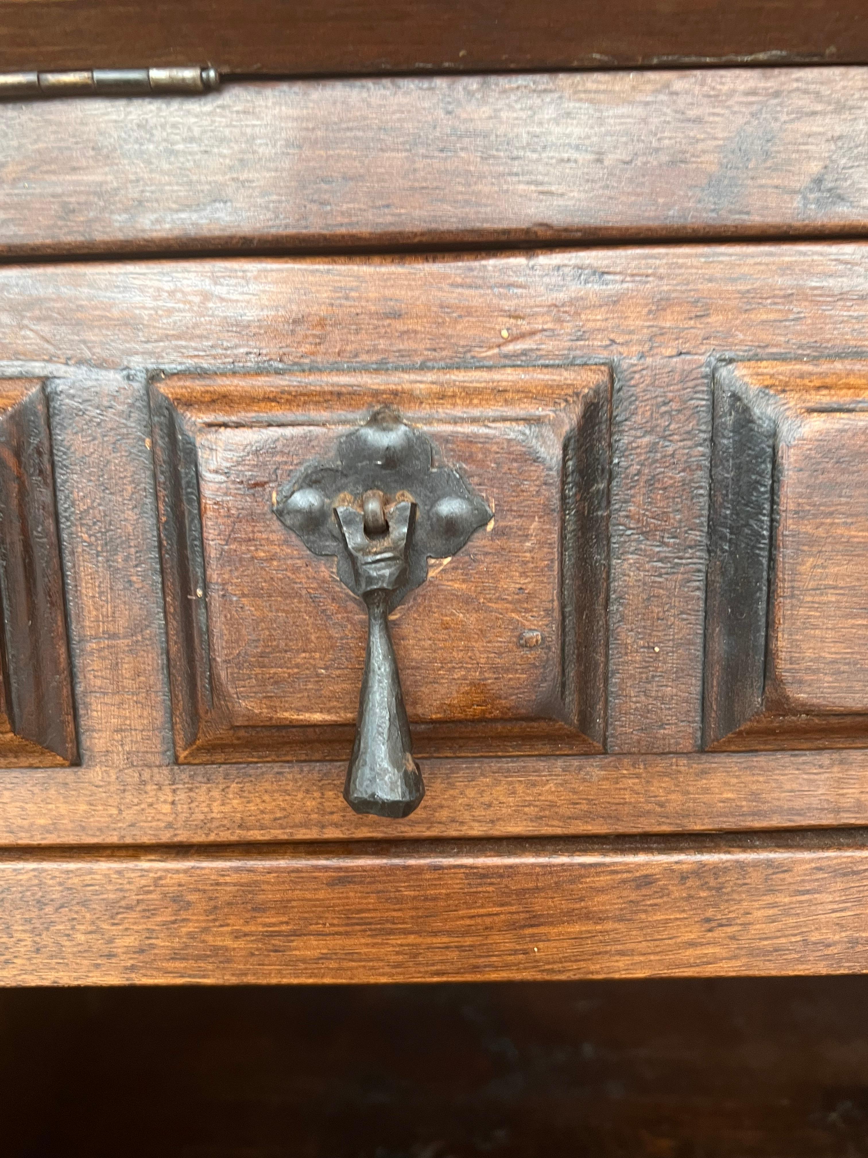 Late 19th Century Spanish Walnut Bureau Bookcase ‘Secretaire’ For Sale 10