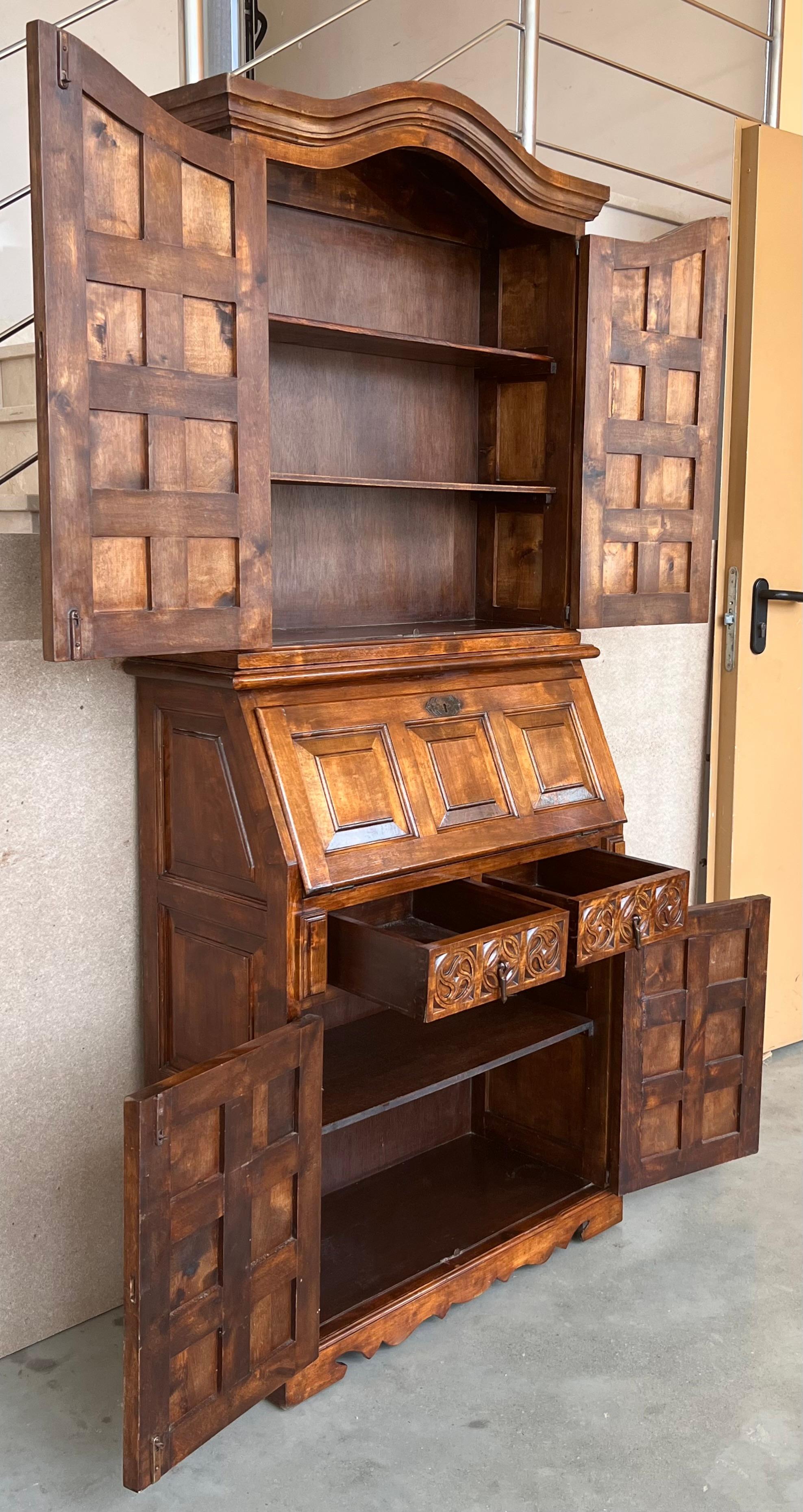 Late 19th Century Spanish Walnut Bureau Bookcase ‘Secretaire’ For Sale 2