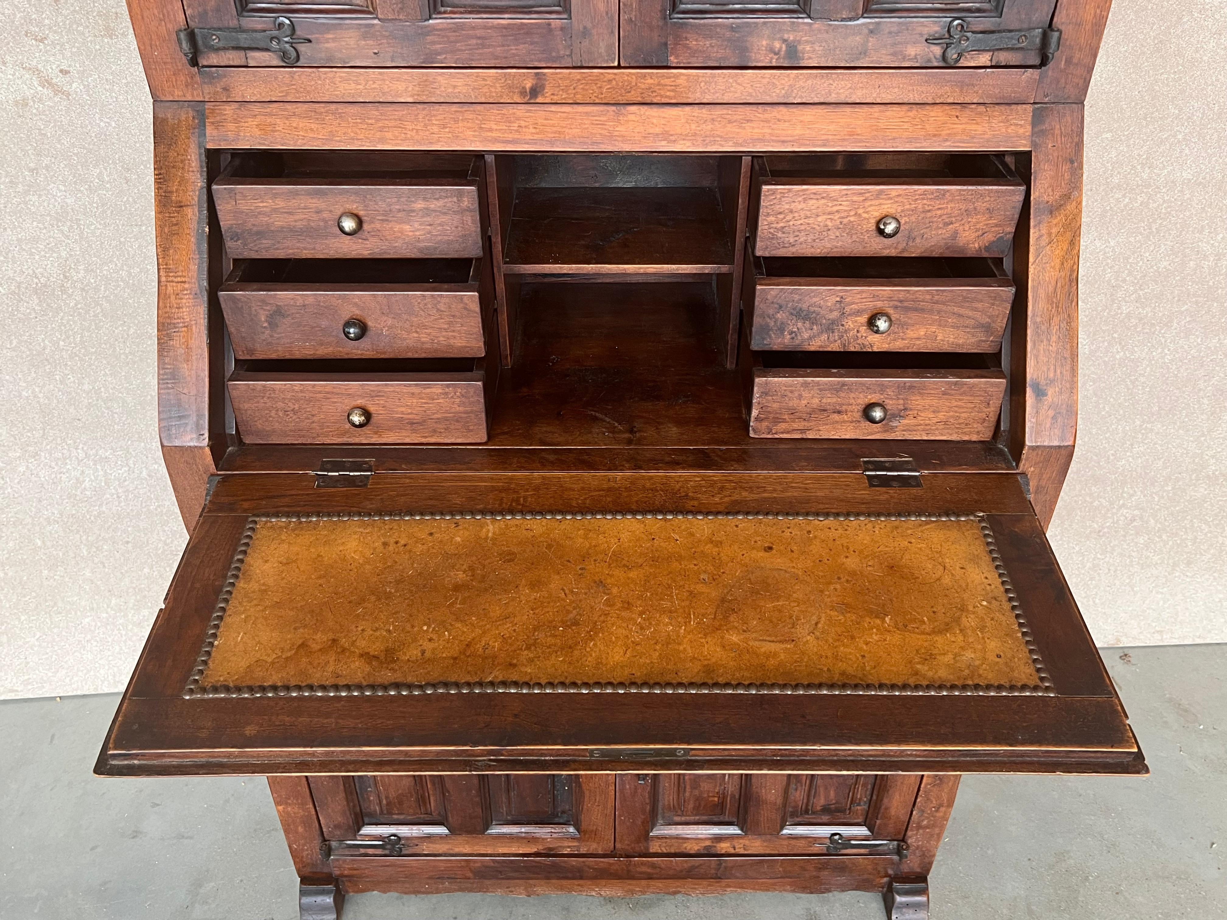 Late 19th Century Spanish Walnut Bureau Bookcase ‘Secretaire’ For Sale 5