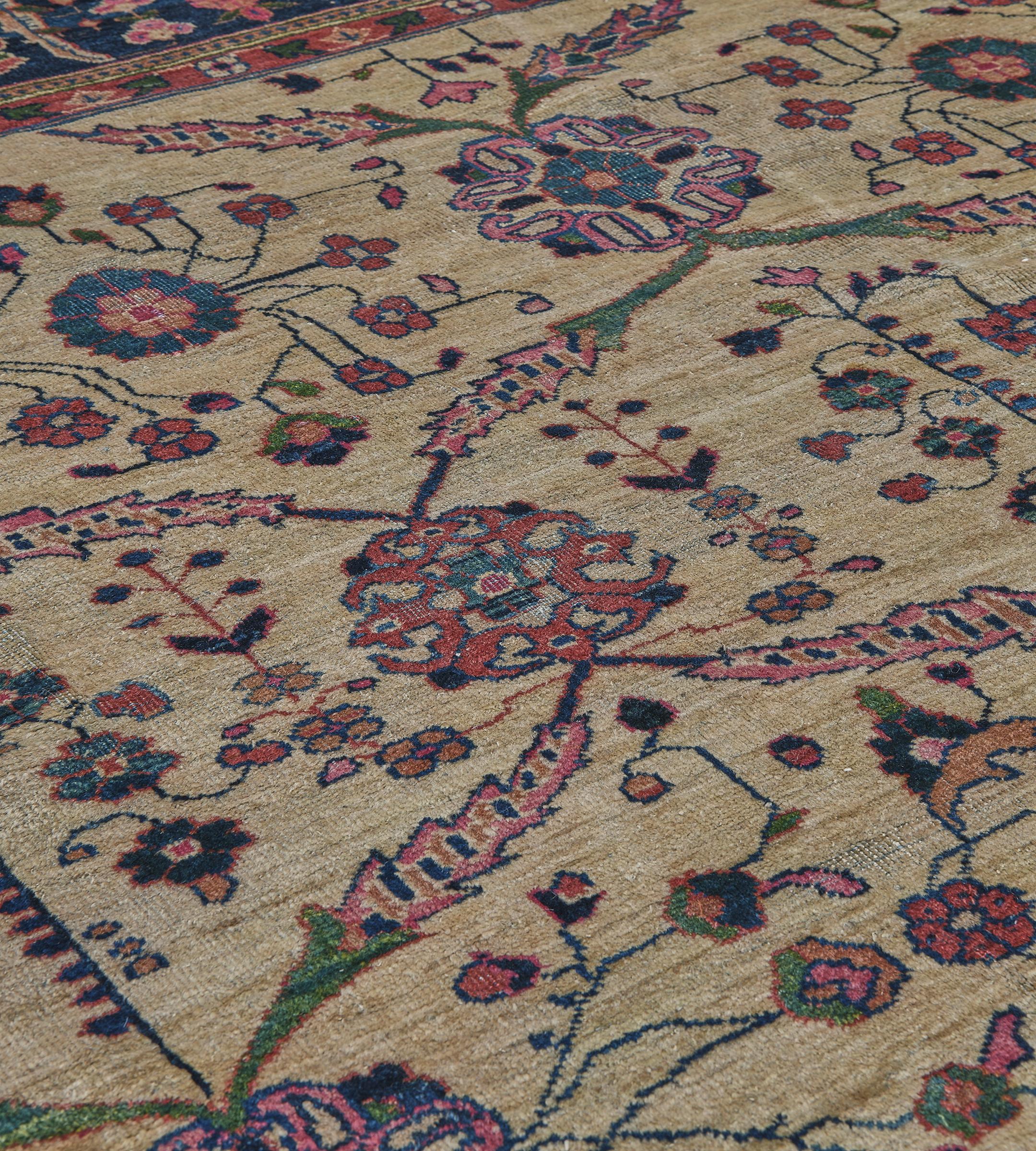 Tessuto a mano Tappeto Sultanabad Rugs della fine del XIX secolo proveniente dalla Persia occidentale in vendita
