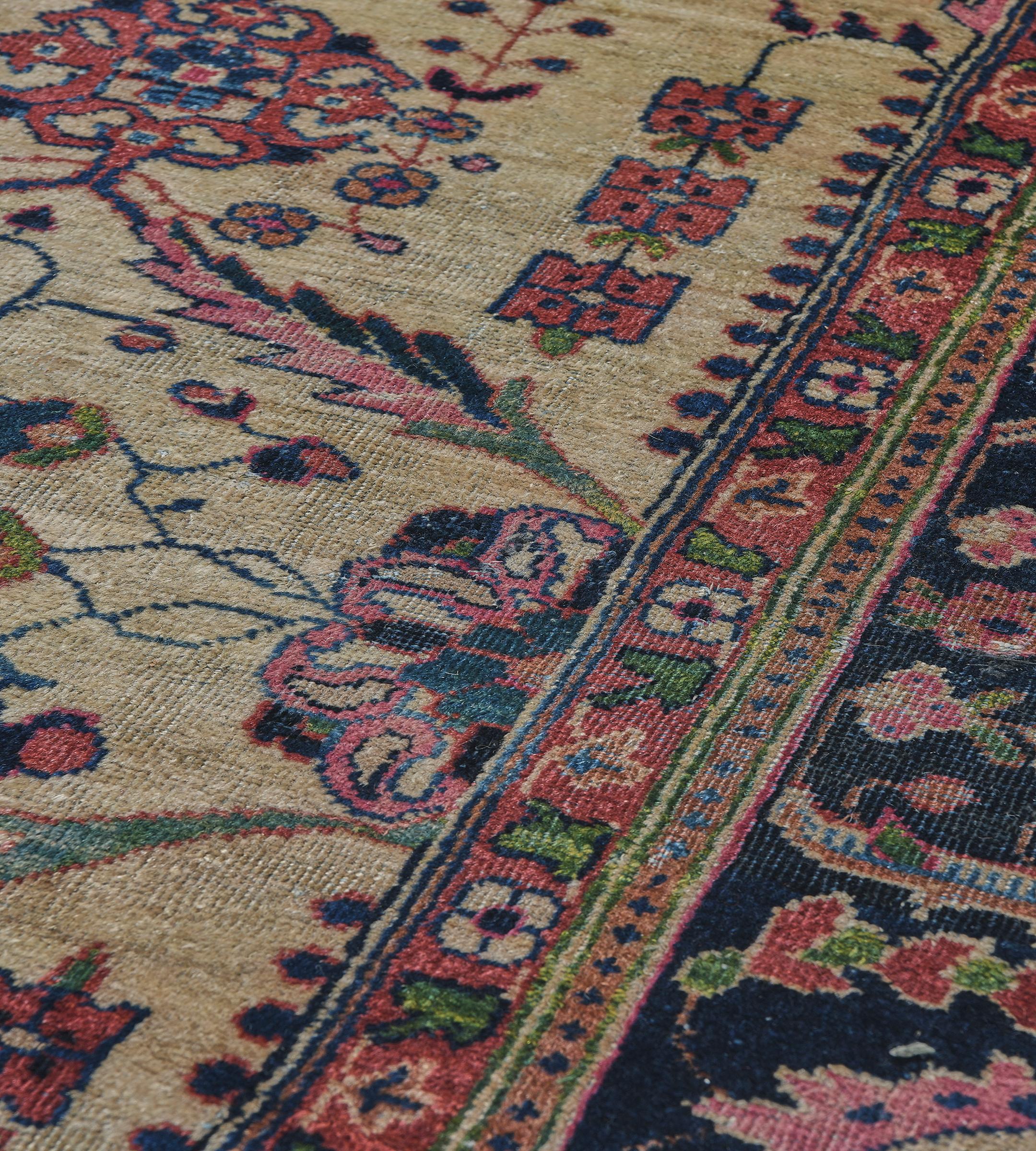 Lana Tappeto Sultanabad Rugs della fine del XIX secolo proveniente dalla Persia occidentale in vendita