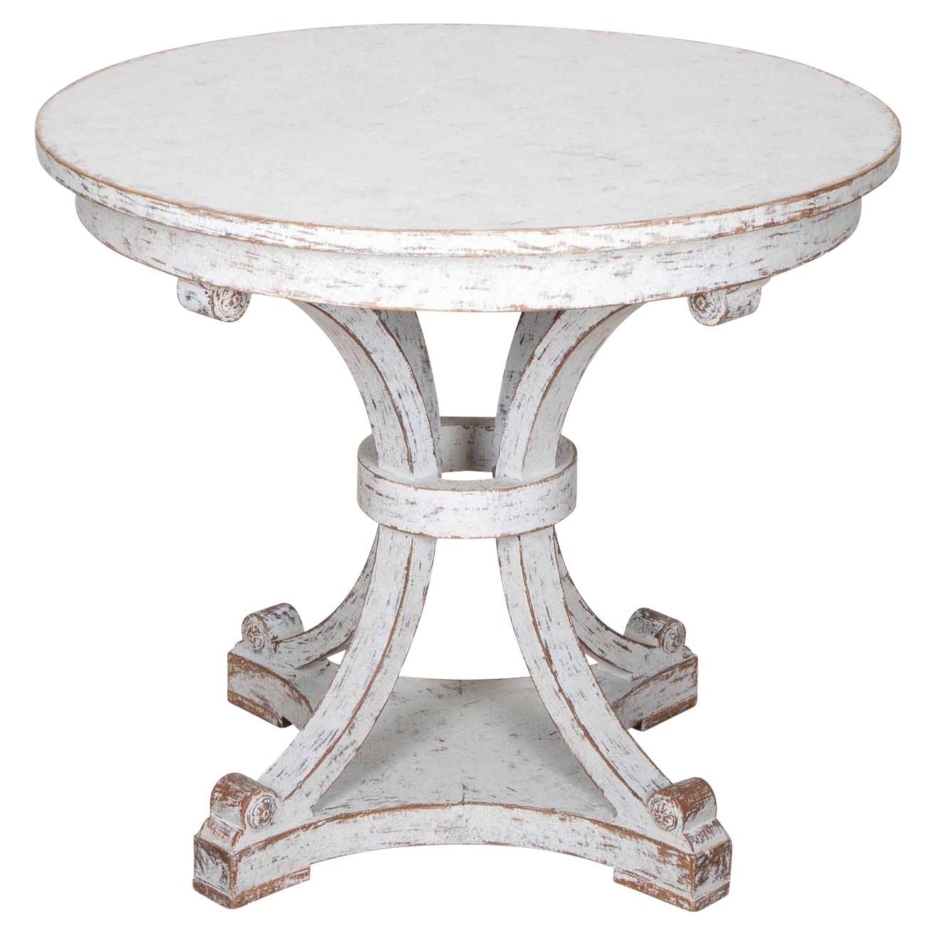 Table centrale suédoise de la fin du 19e siècle avec base décorative
