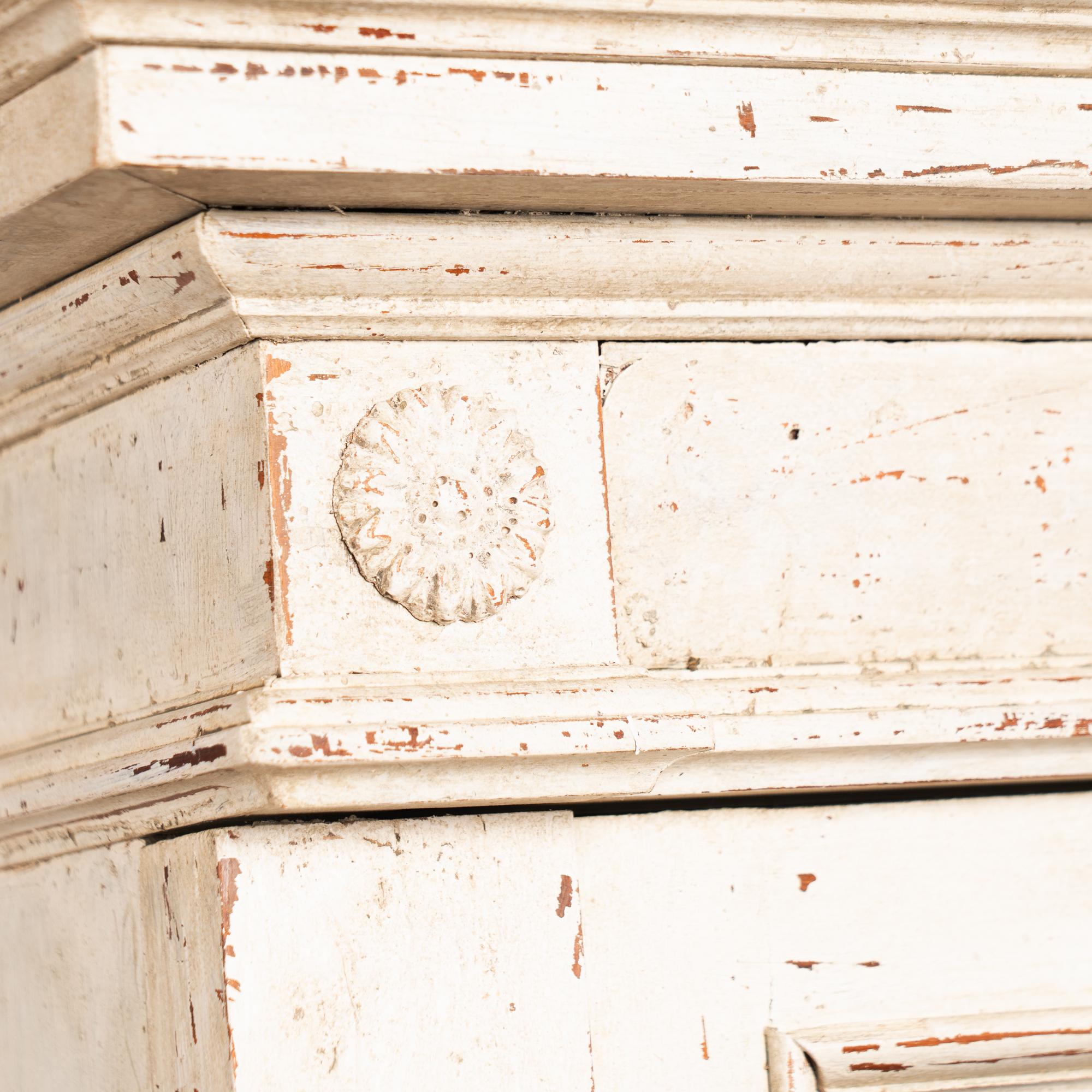 Mobile libreria bianco in stile gustaviano della fine del XIX secolo in vendita 1