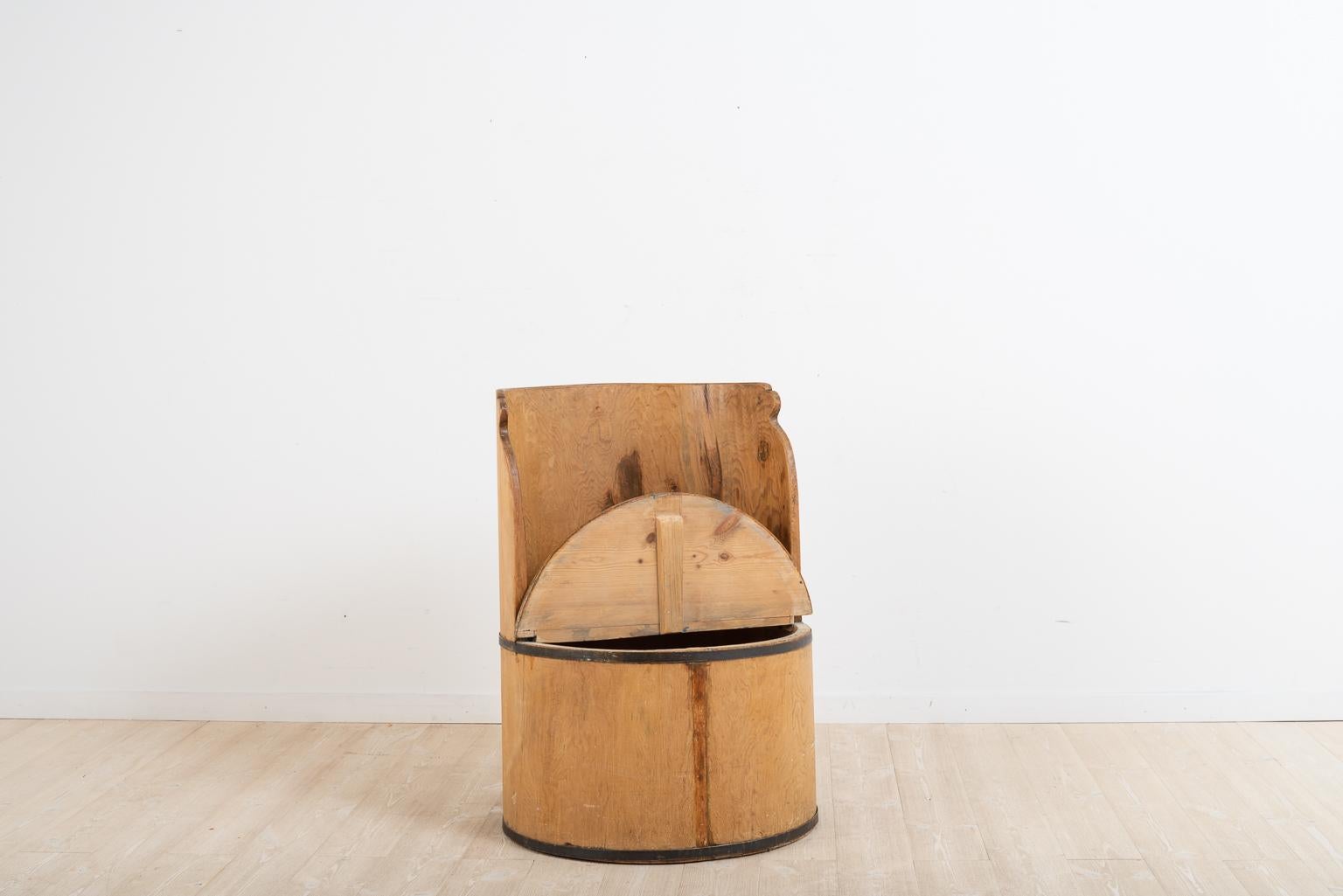 Late 19th Century Swedish Stump Chair in Solid Pine For Sale 2