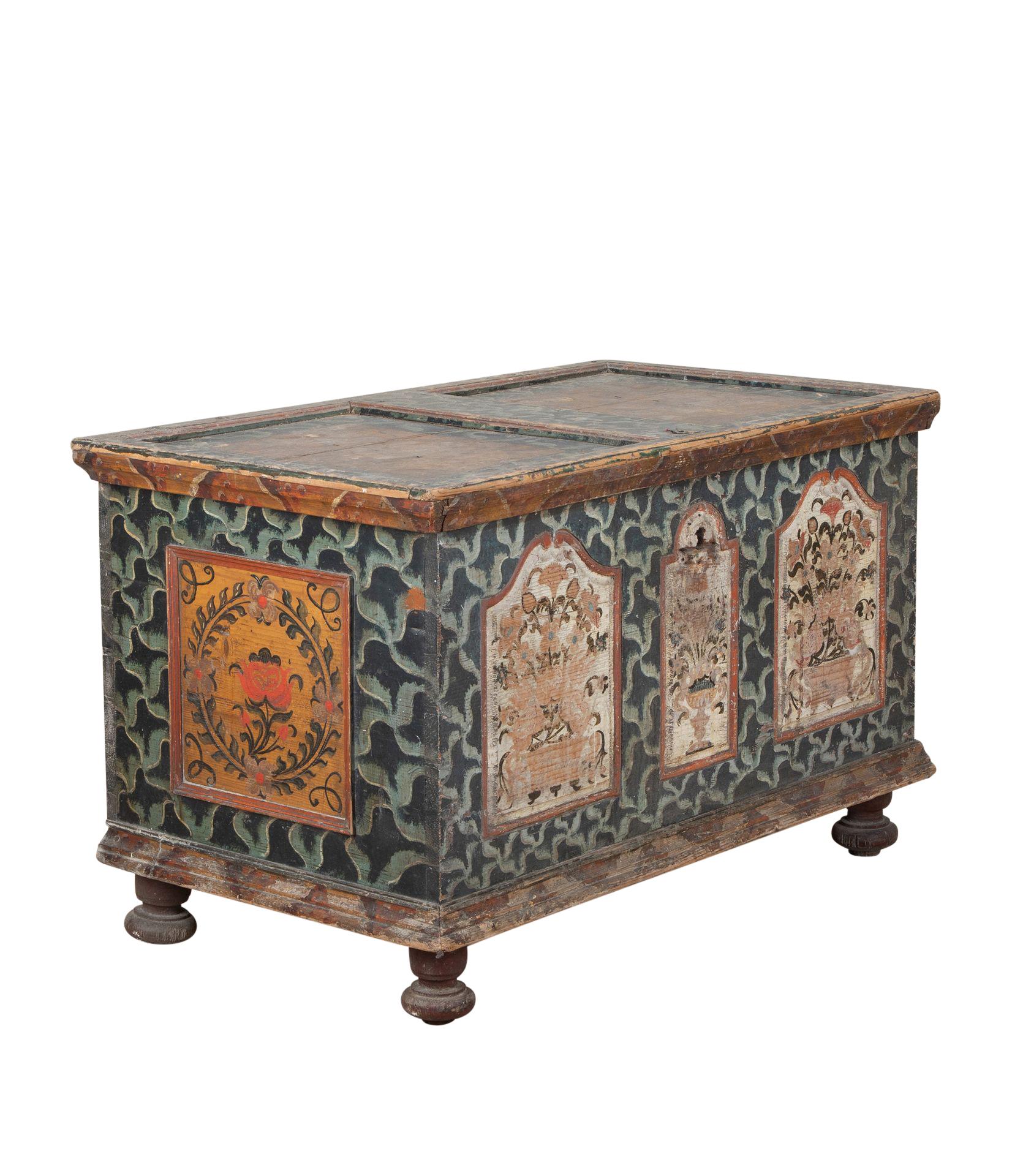 Late 19th Century Swedish marriage chest.
Beautifully hand painted with a flat top. 
Great for storage at the end of the bed or could be used as a tv cabinet.