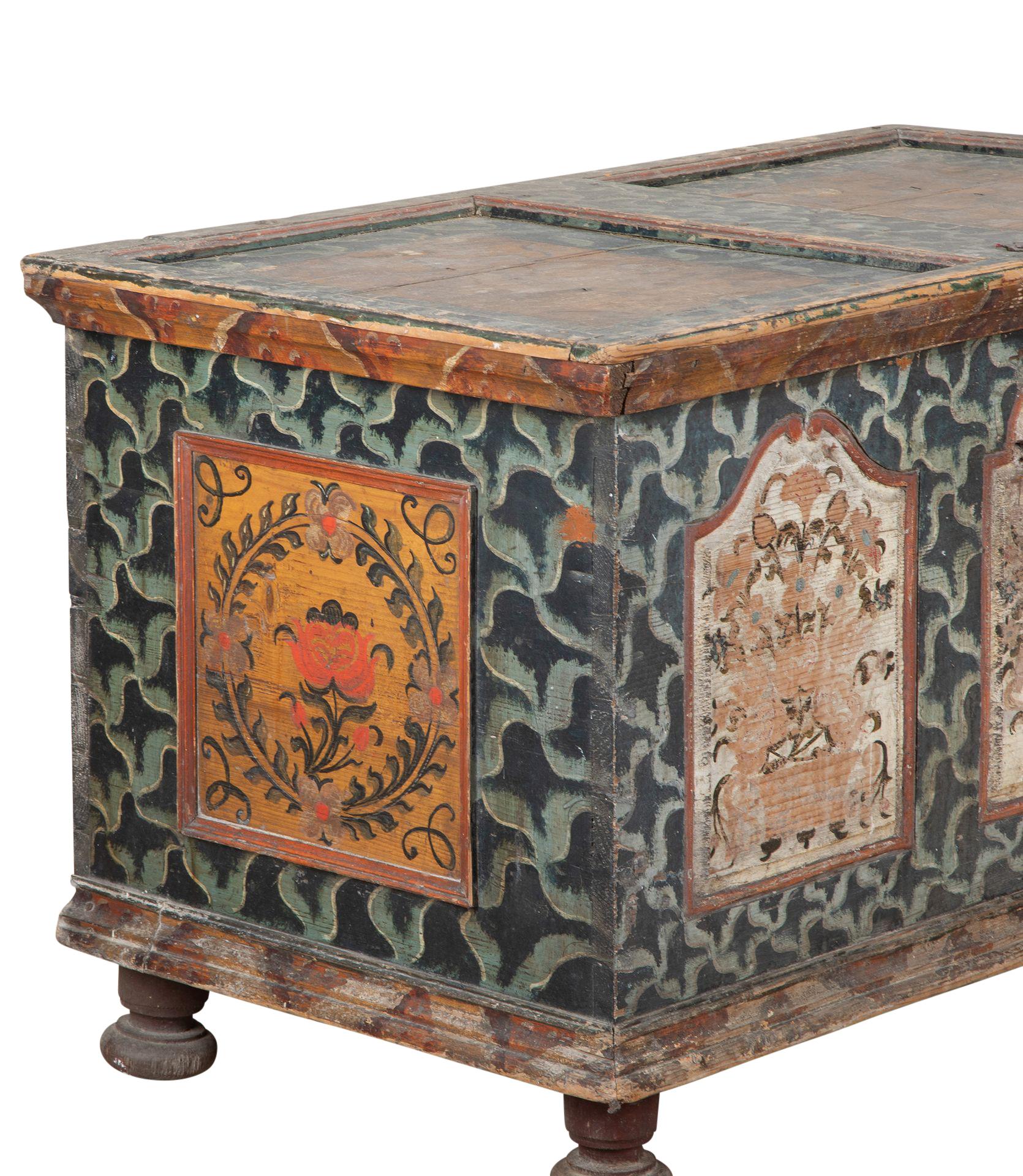 Late 19th Century Swedish Painted Marriage Chest For Sale 3