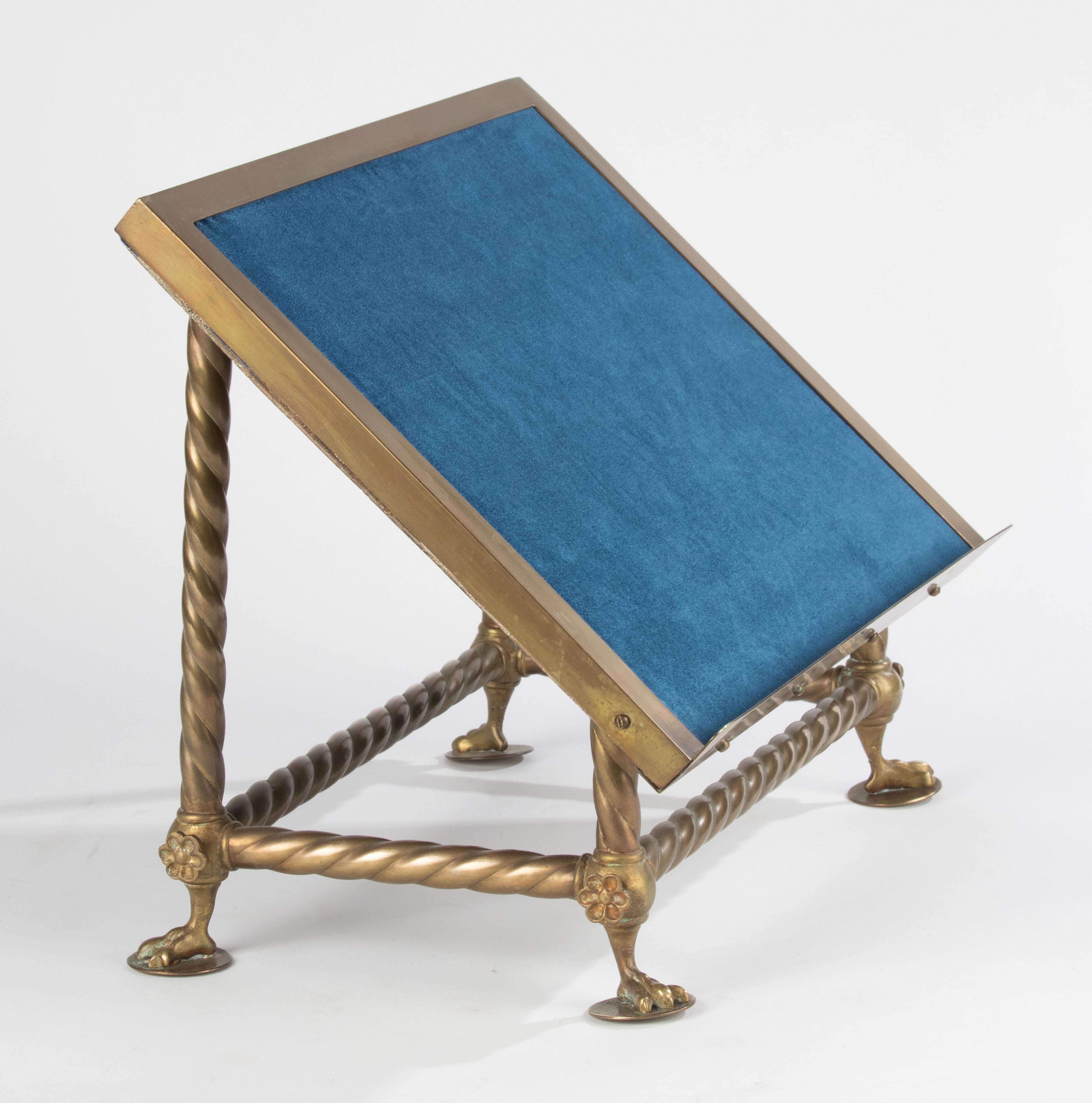 Fin du 19ème siècle Table lutrin Stand de livre - Gothique - Bronze cuivré en vente 1