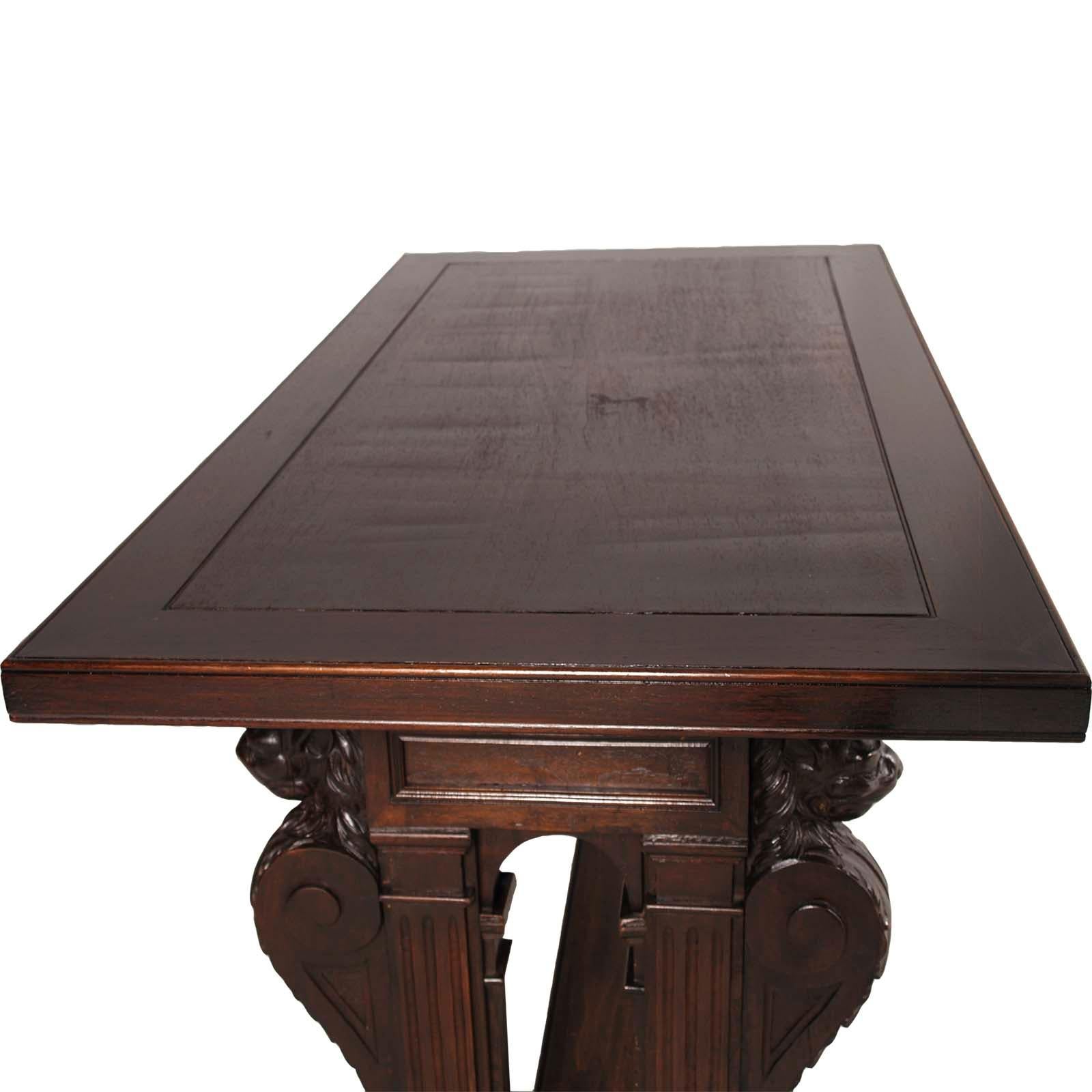 Late 19th Century Table, Writing Desk, Hand Carved Walnut, Testolini & Salviati In Good Condition For Sale In Vigonza, Padua