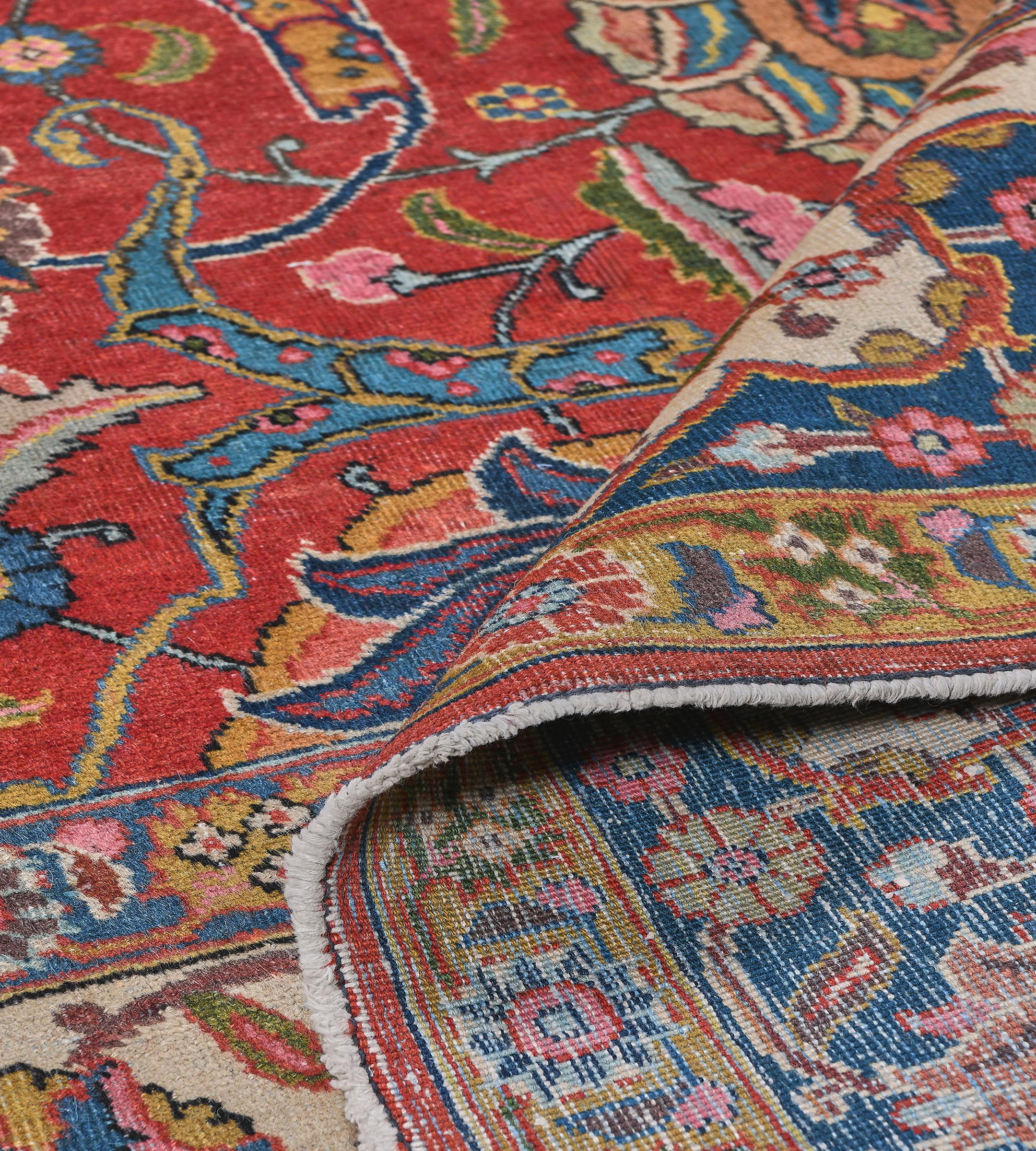 Tapis de Tabriz de la fin du 19e siècle du nord-ouest de la Perse en vente 4