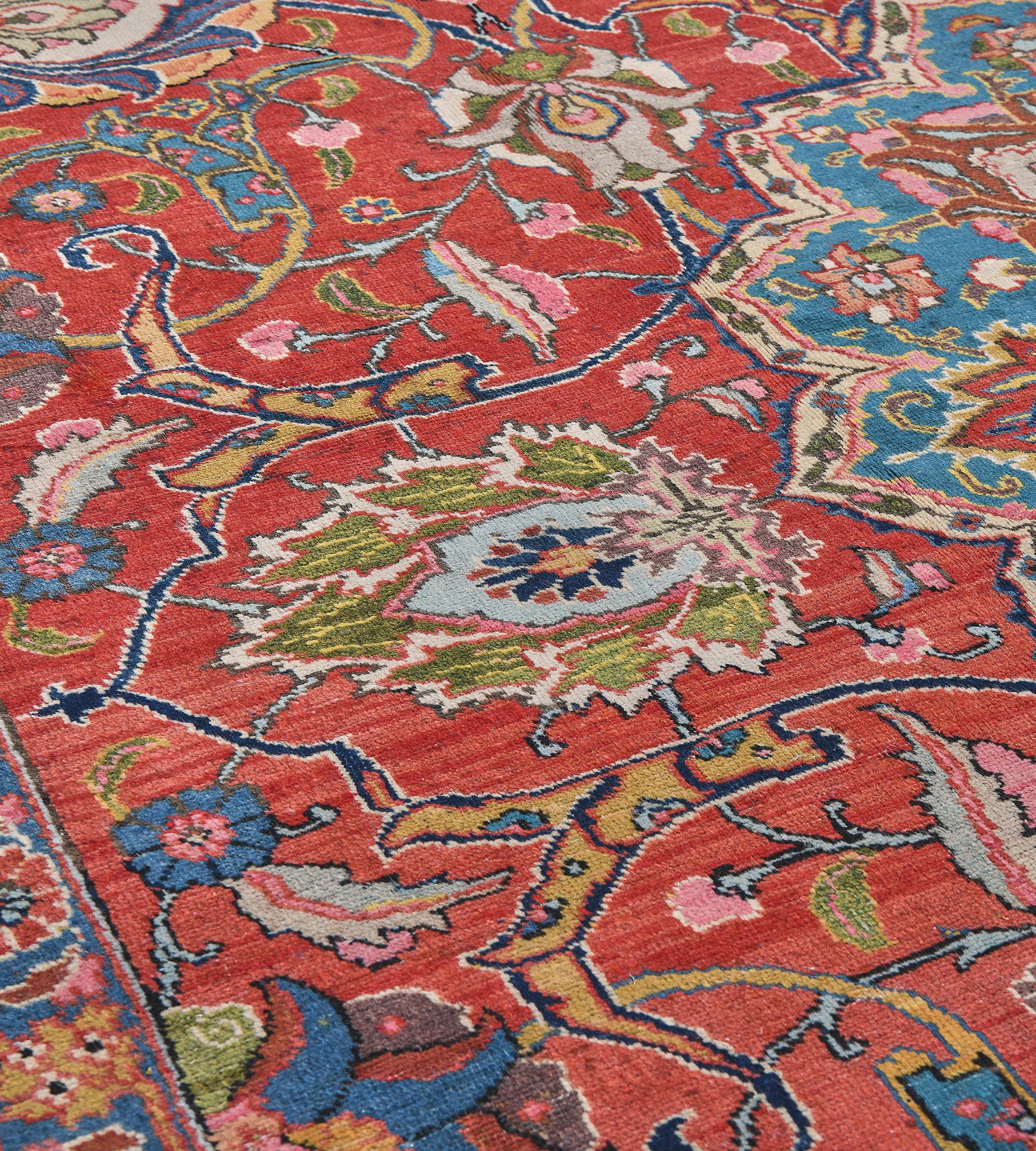 Tissé à la main Tapis de Tabriz de la fin du 19e siècle du nord-ouest de la Perse en vente