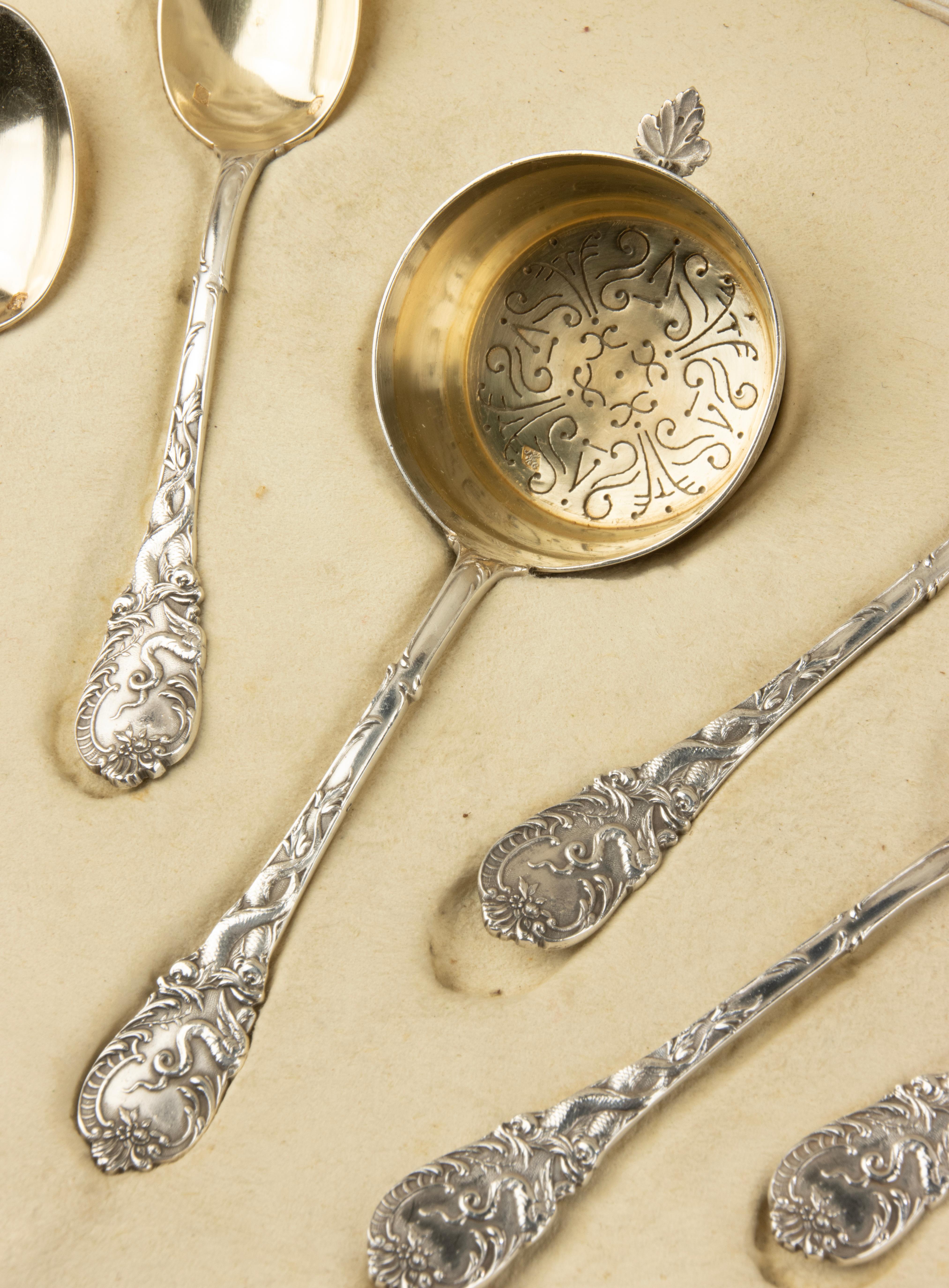 Hand-Crafted Late 19th Century Tea Spoon Set - Sterling Silver - Gaston Bardiés Paris For Sale