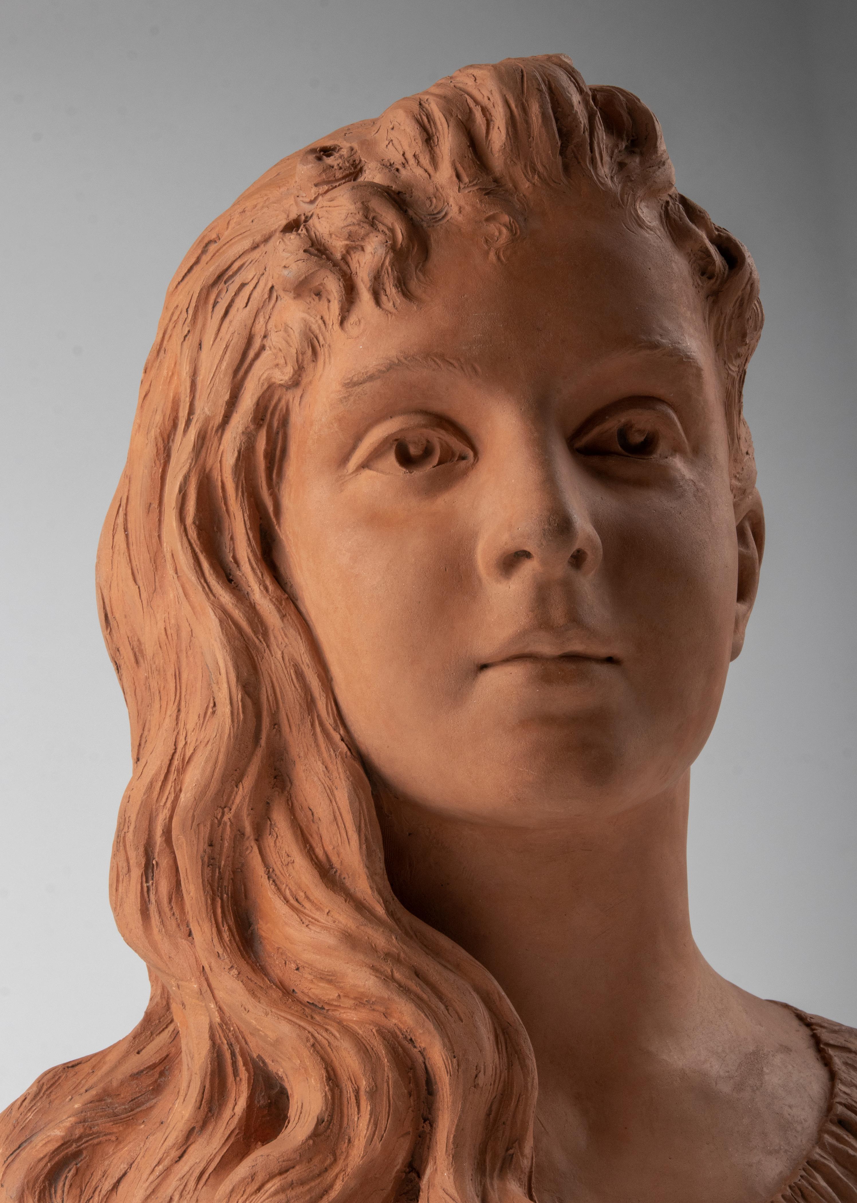 Fin du 19e siècle Buste en terre cuite d'une jeune fille nommée Graziella signé Marcel en vente 7