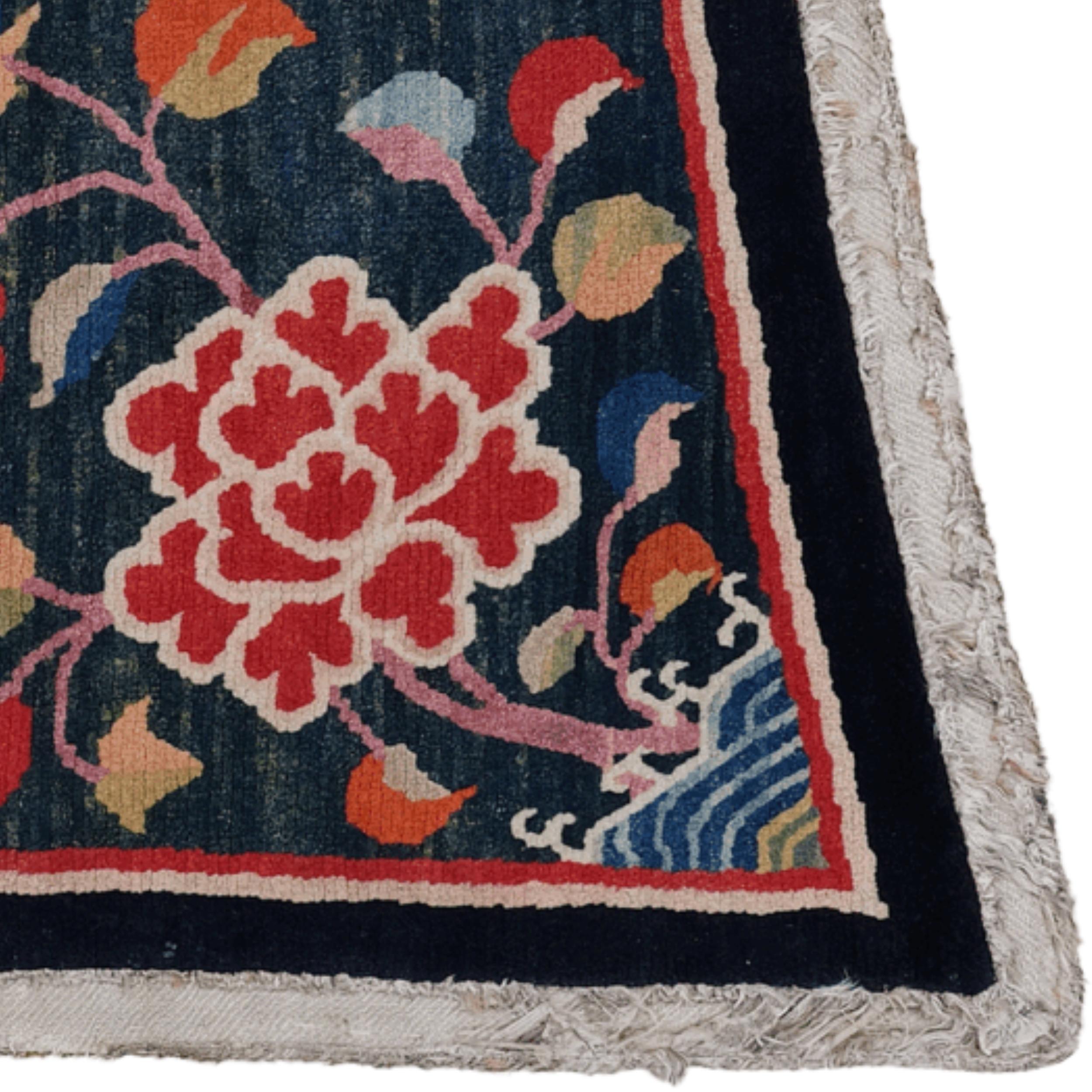 Late 19th Century Tibetan Saddle Rug In Good Condition For Sale In Sultanahmet, 34