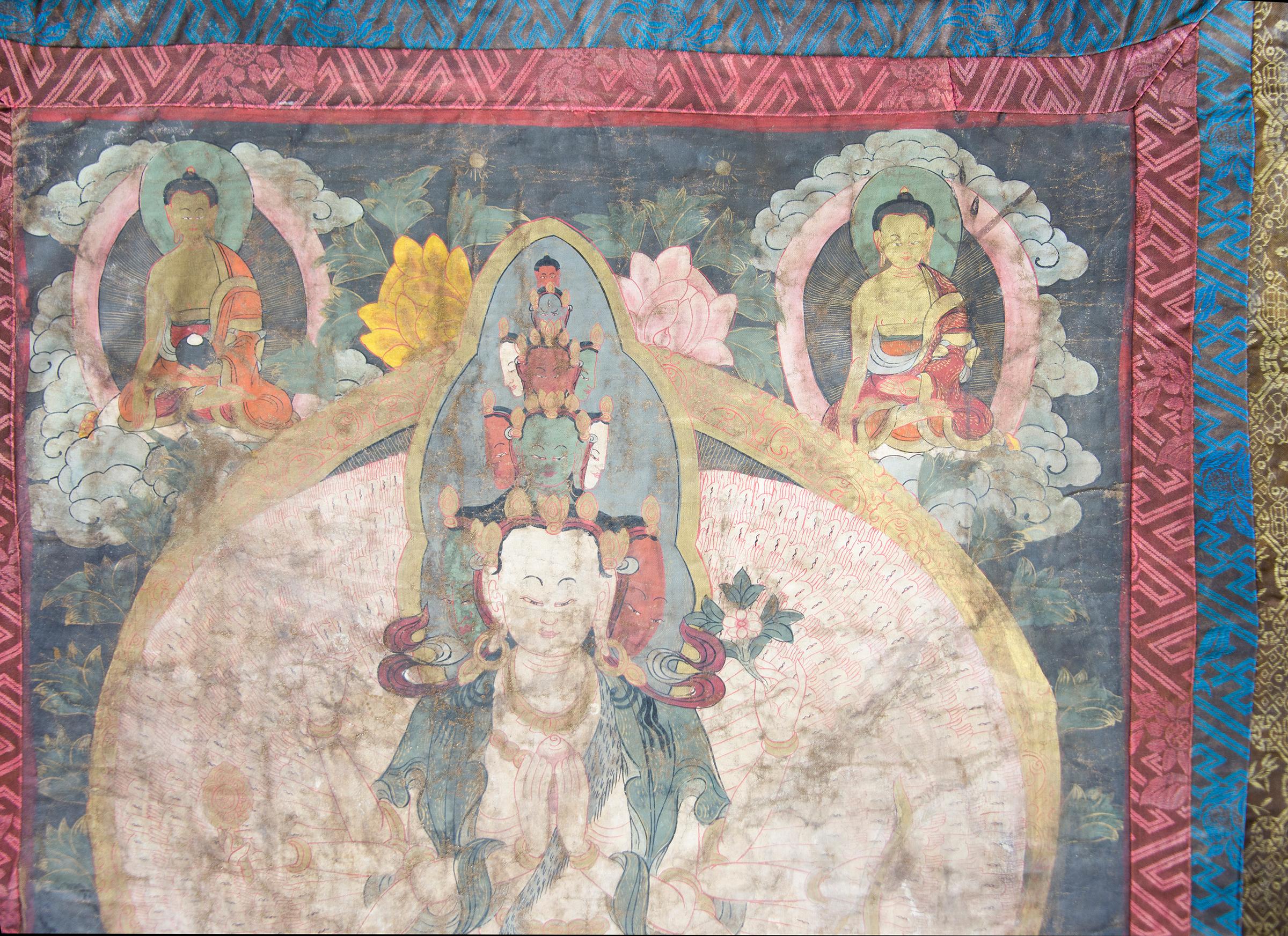 Late 19th Century Tibetan Thangka Depicting Sitatapattra For Sale 2